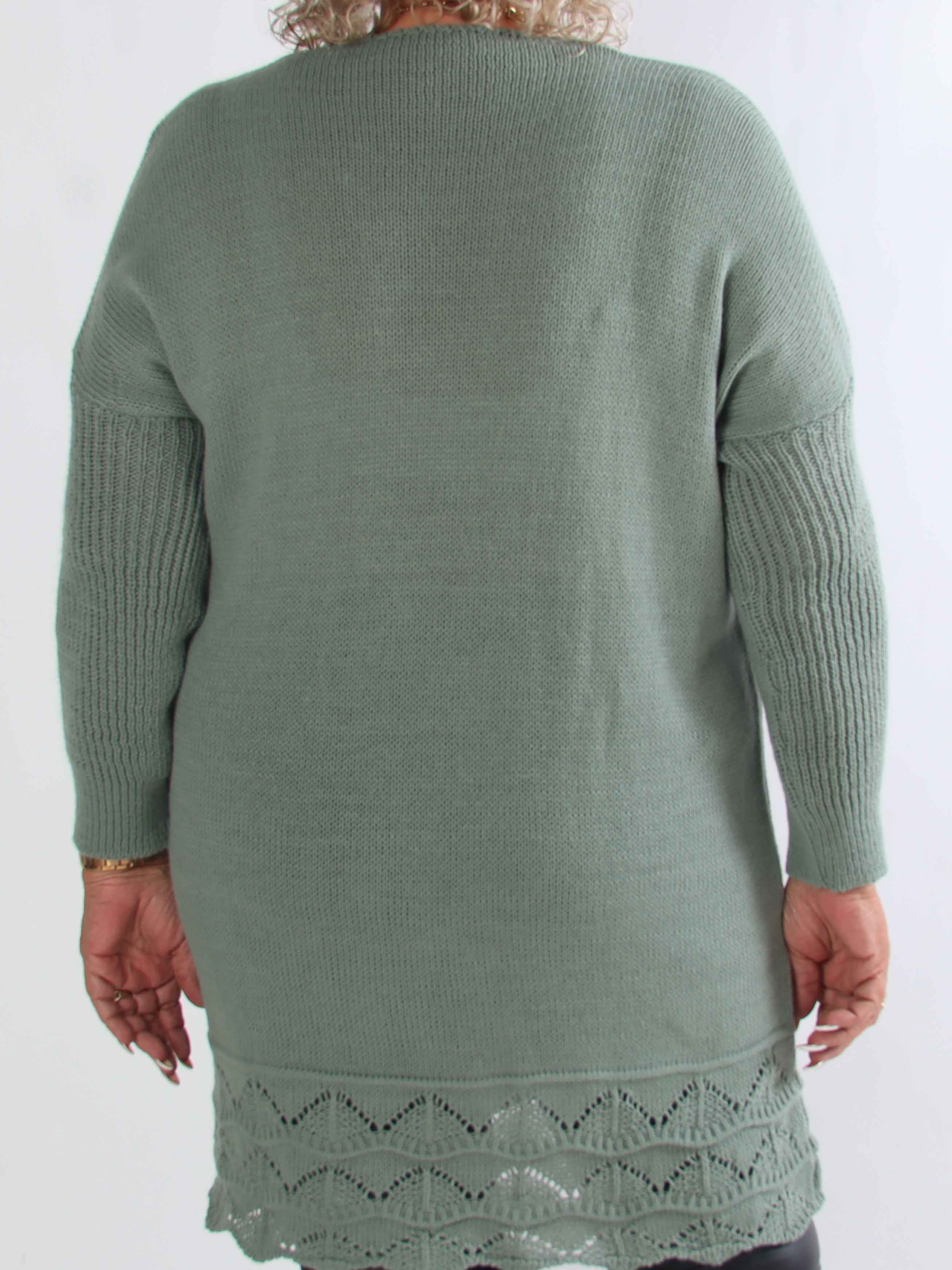 Rebeca Gold - Plus size strikbluse med VOGUE og mønster forneden