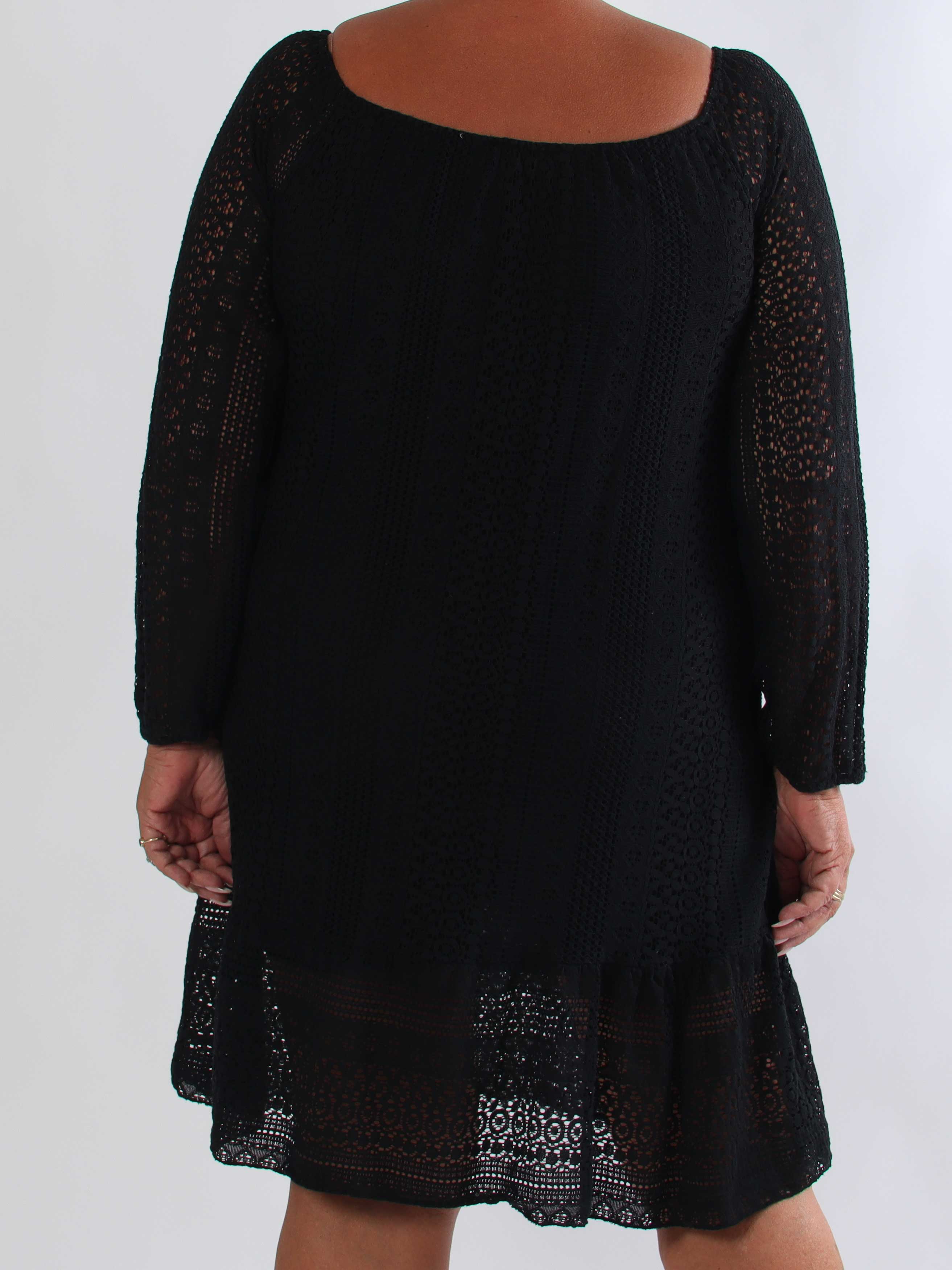 Galateia Long Sleeve - Feminin plus size kjole i blød bomuldsblonde