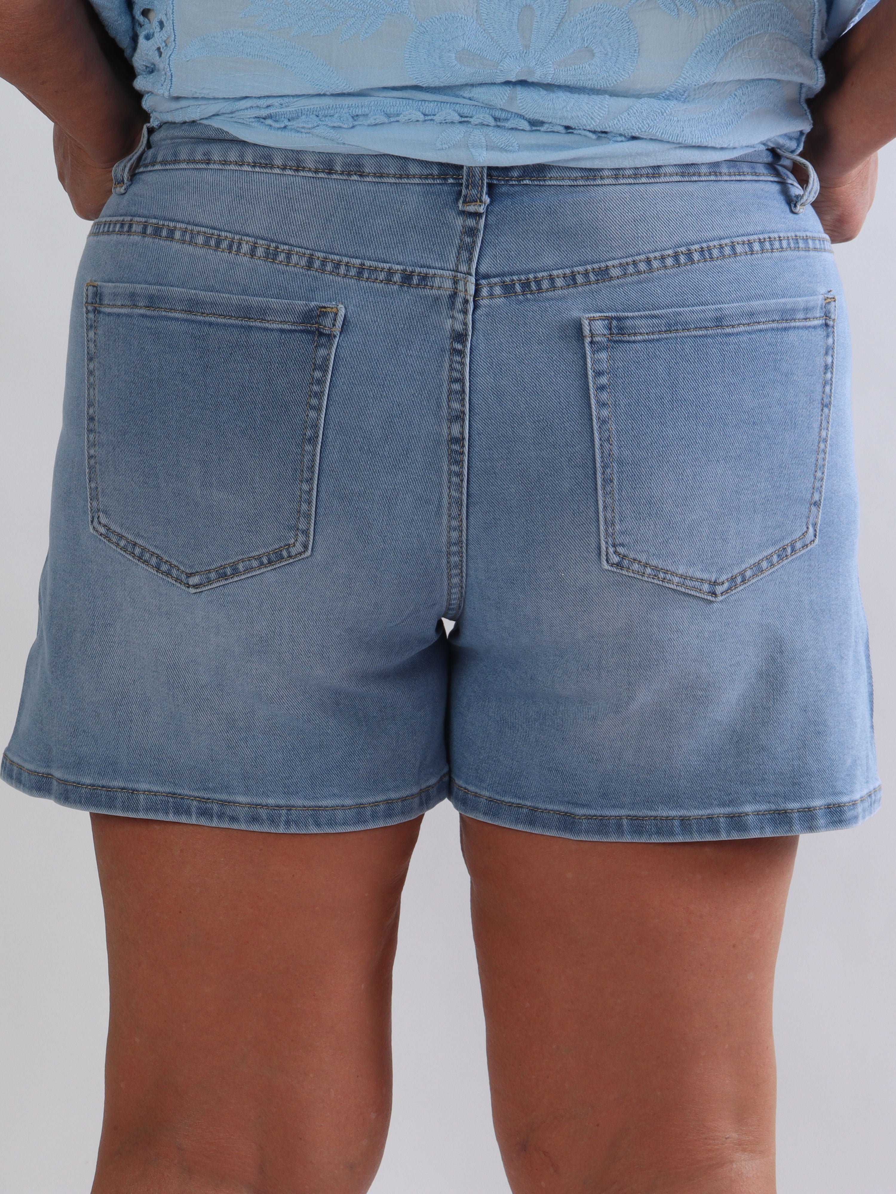 Albie - Denimshorts med stræk og små glitter detaljer