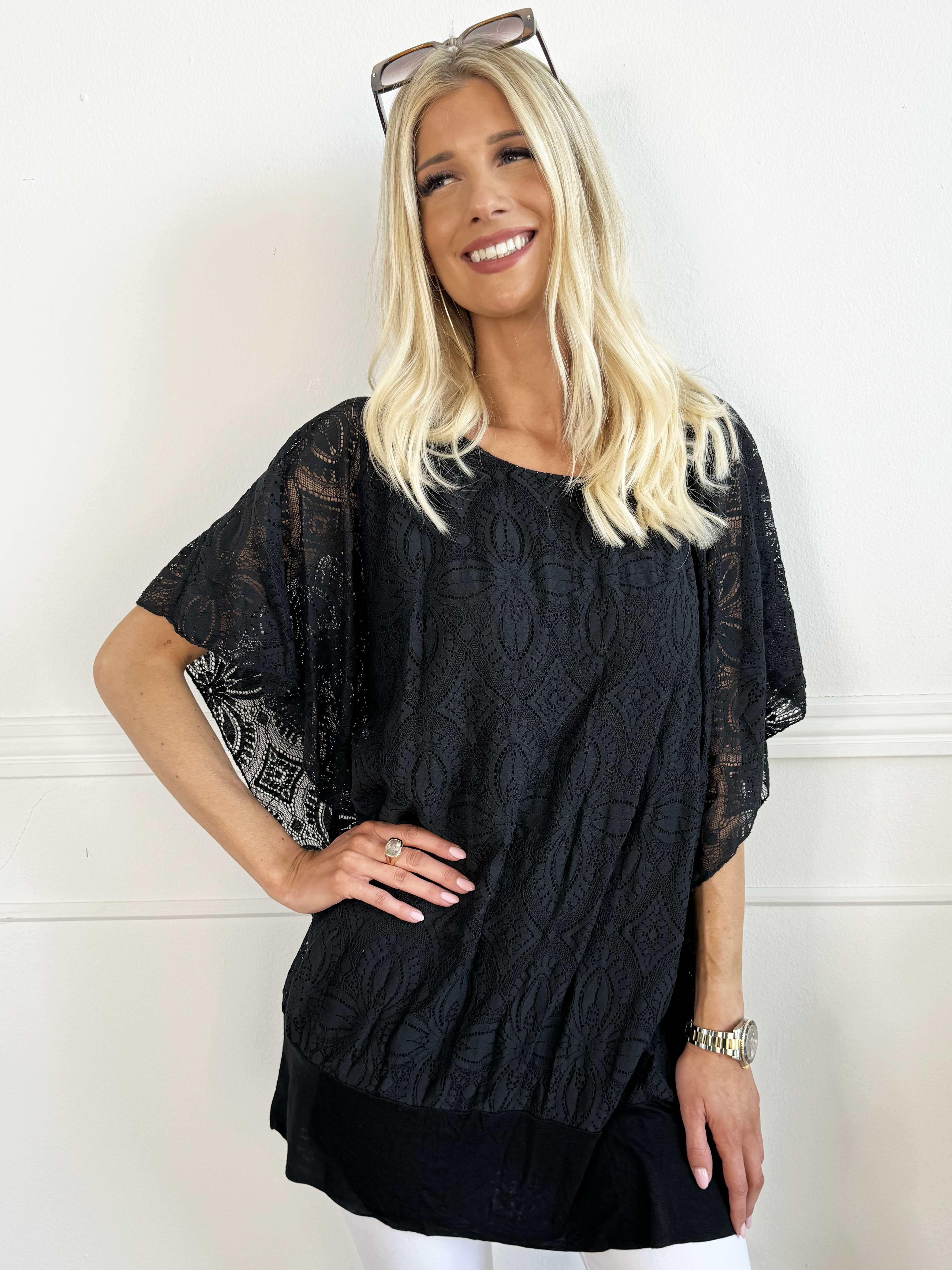 Indiana - Sød blondetunika i bomuld