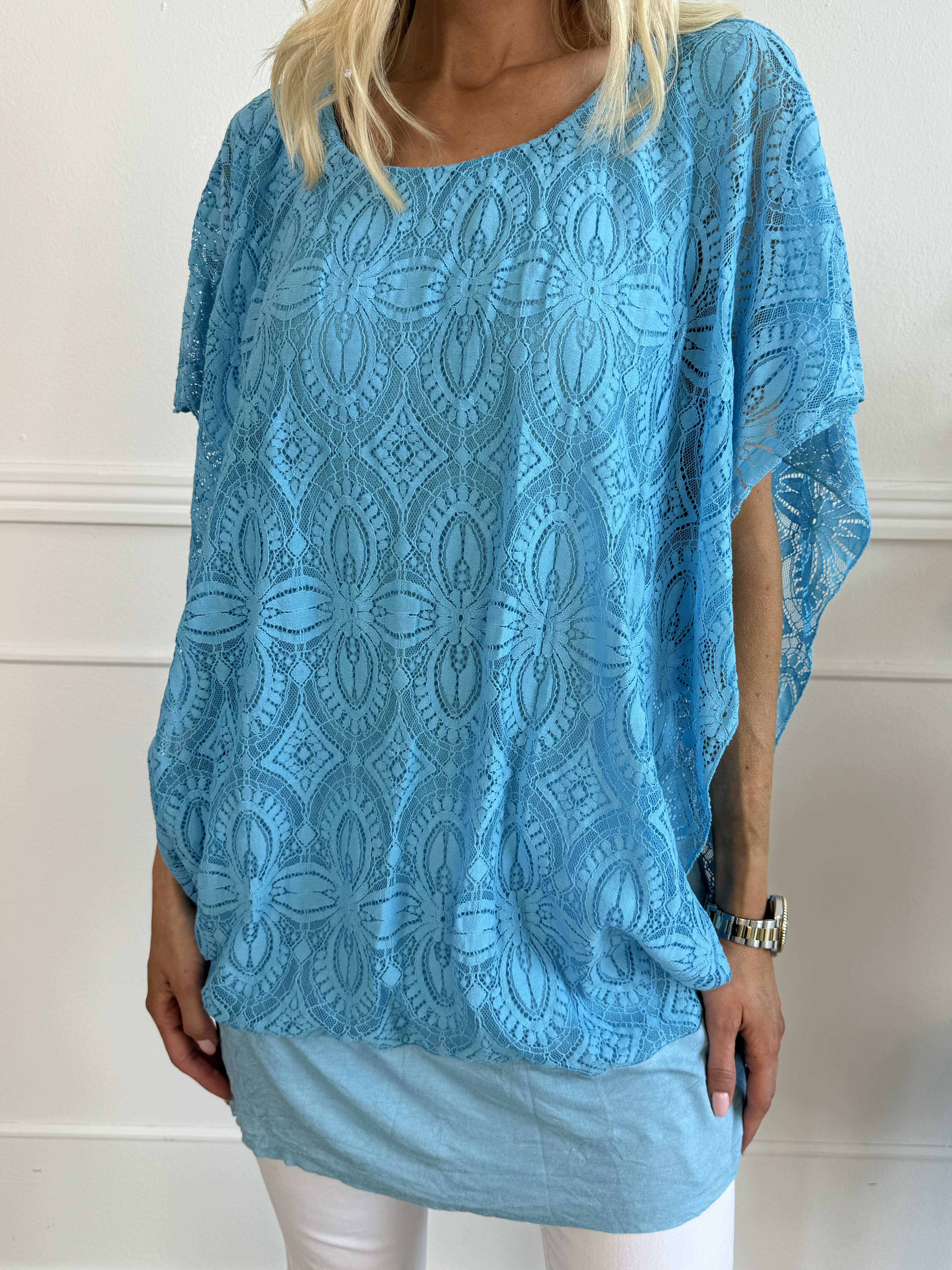 Indiana - Sød blondetunika i bomuld