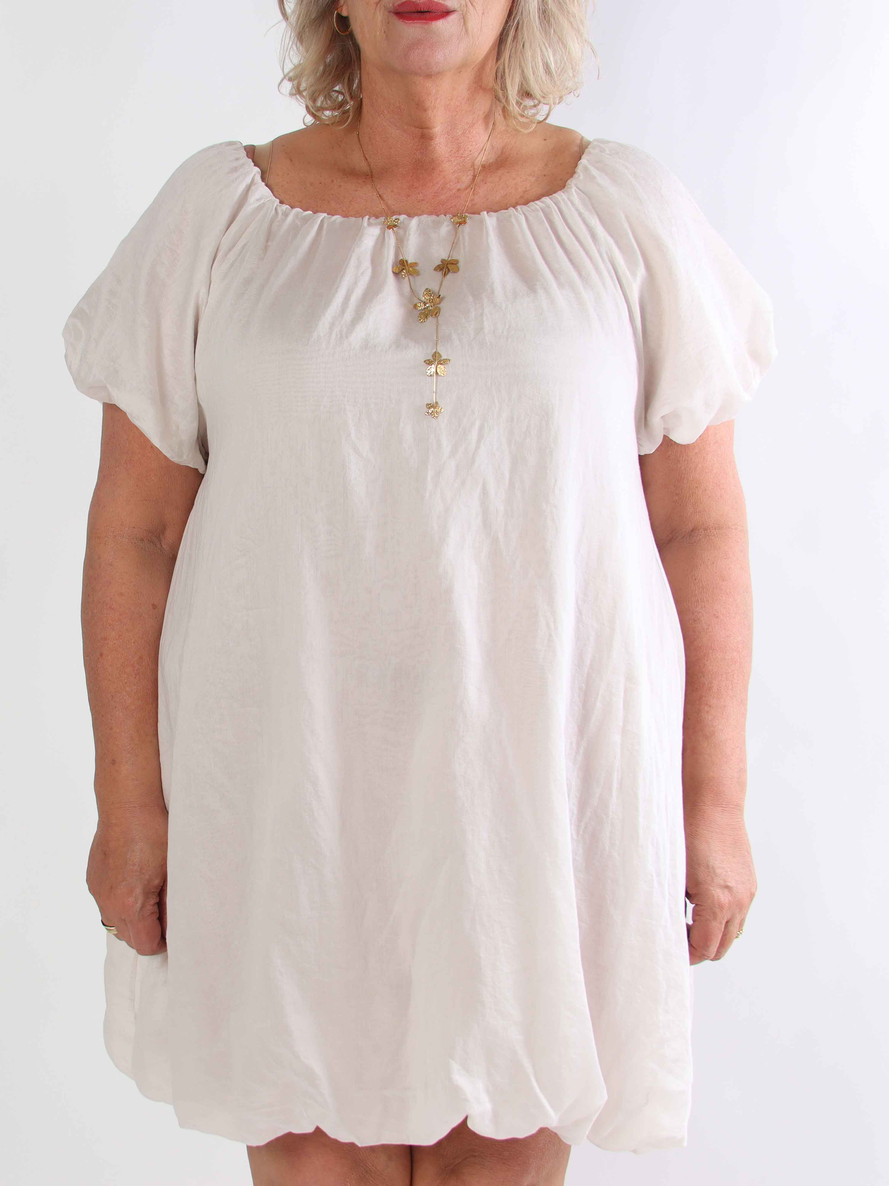 Isabel - Luftig plus size kjole i viskose med let puf-effekt