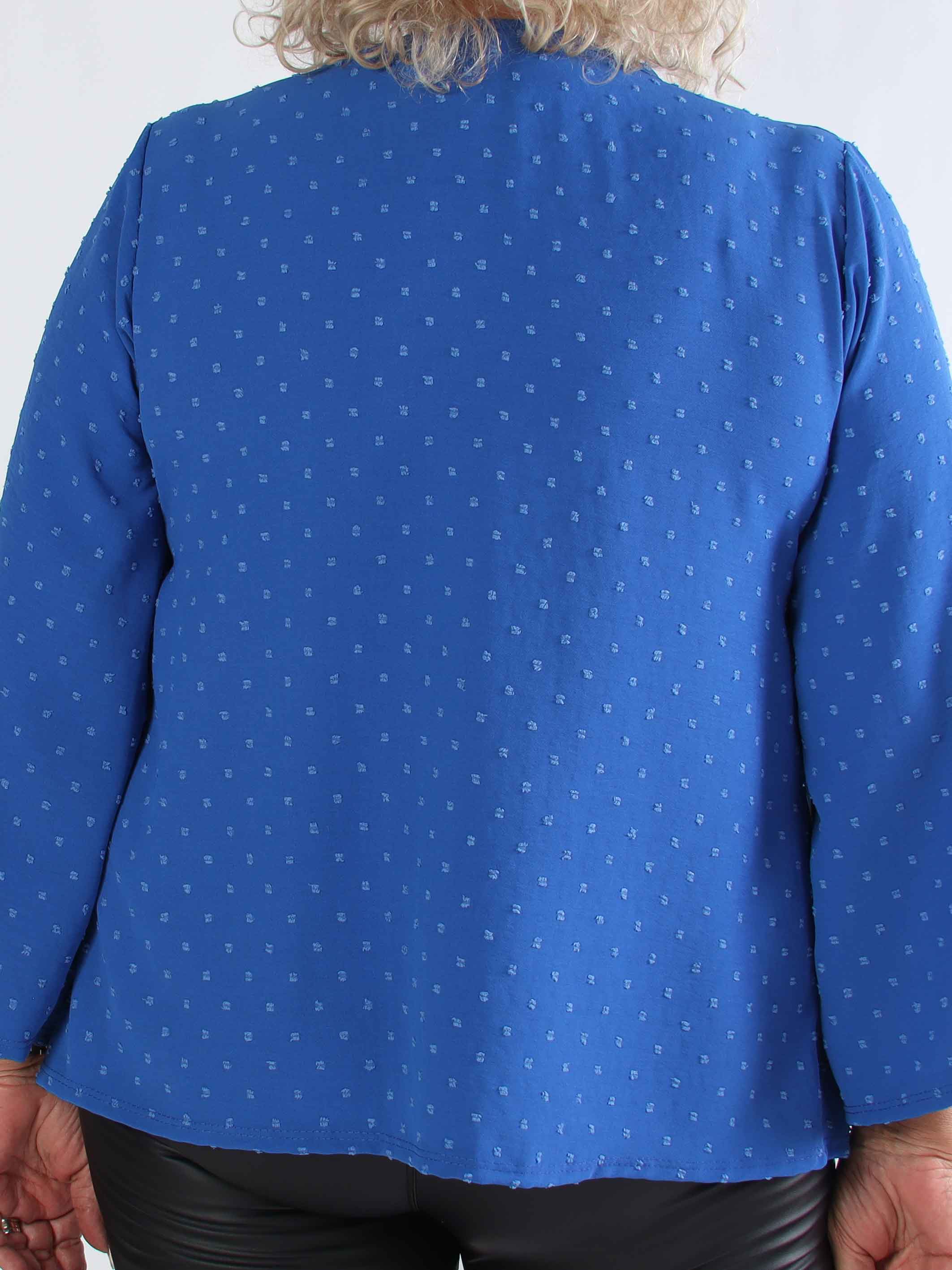 Iselin - Sød plus size tunika med prikket detaljer og sølv knapper