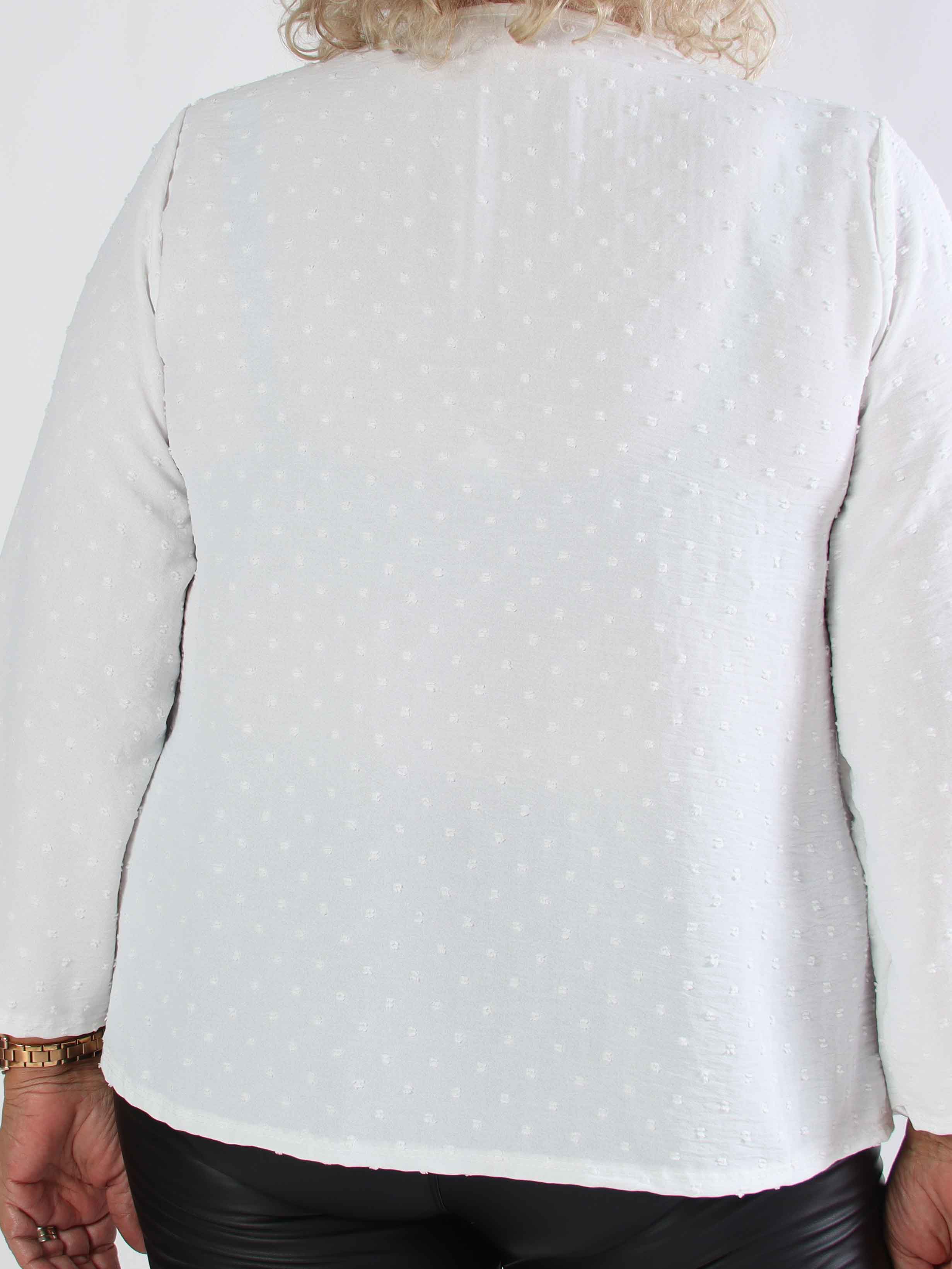 Iselin - Sød plus size tunika med prikket detaljer og sølv knapper