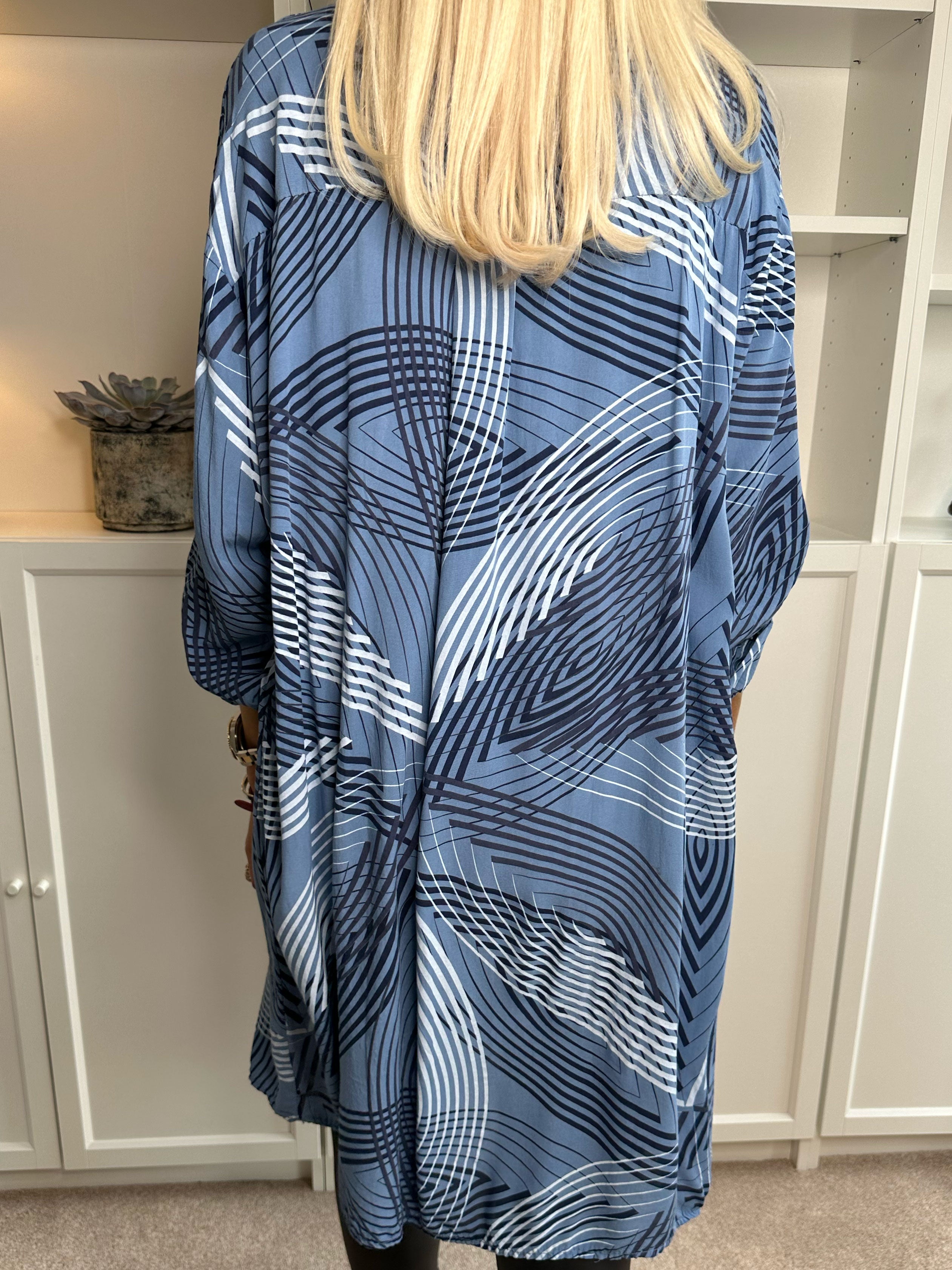 Isidora - Lang mønstret tunikakjole i viskose