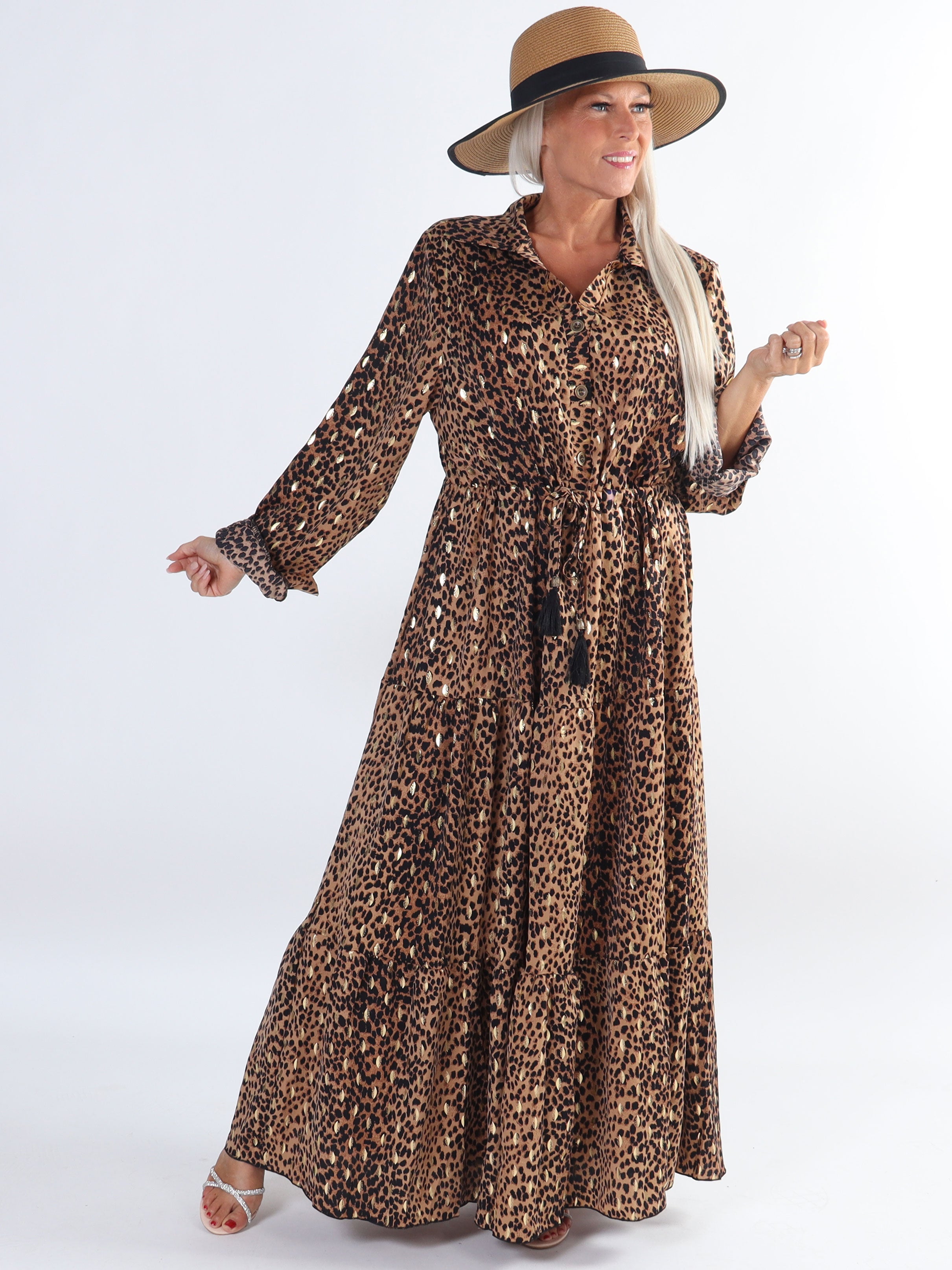 Jamilah - Plus size kjole i lag på lag look med gulddetaljer