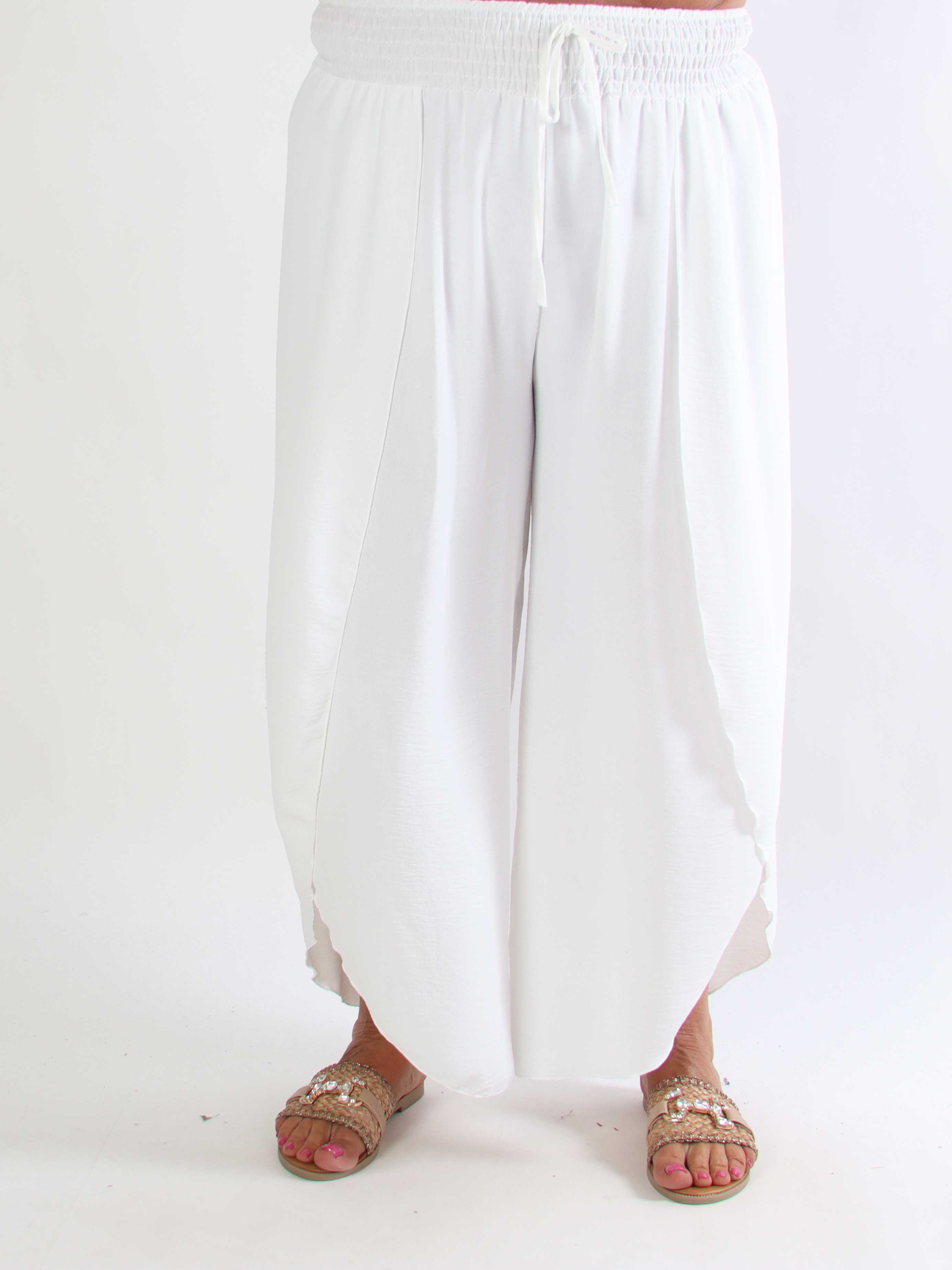 Jemine - Løse ensfarvede plus size haremsbukser i viskose med slids