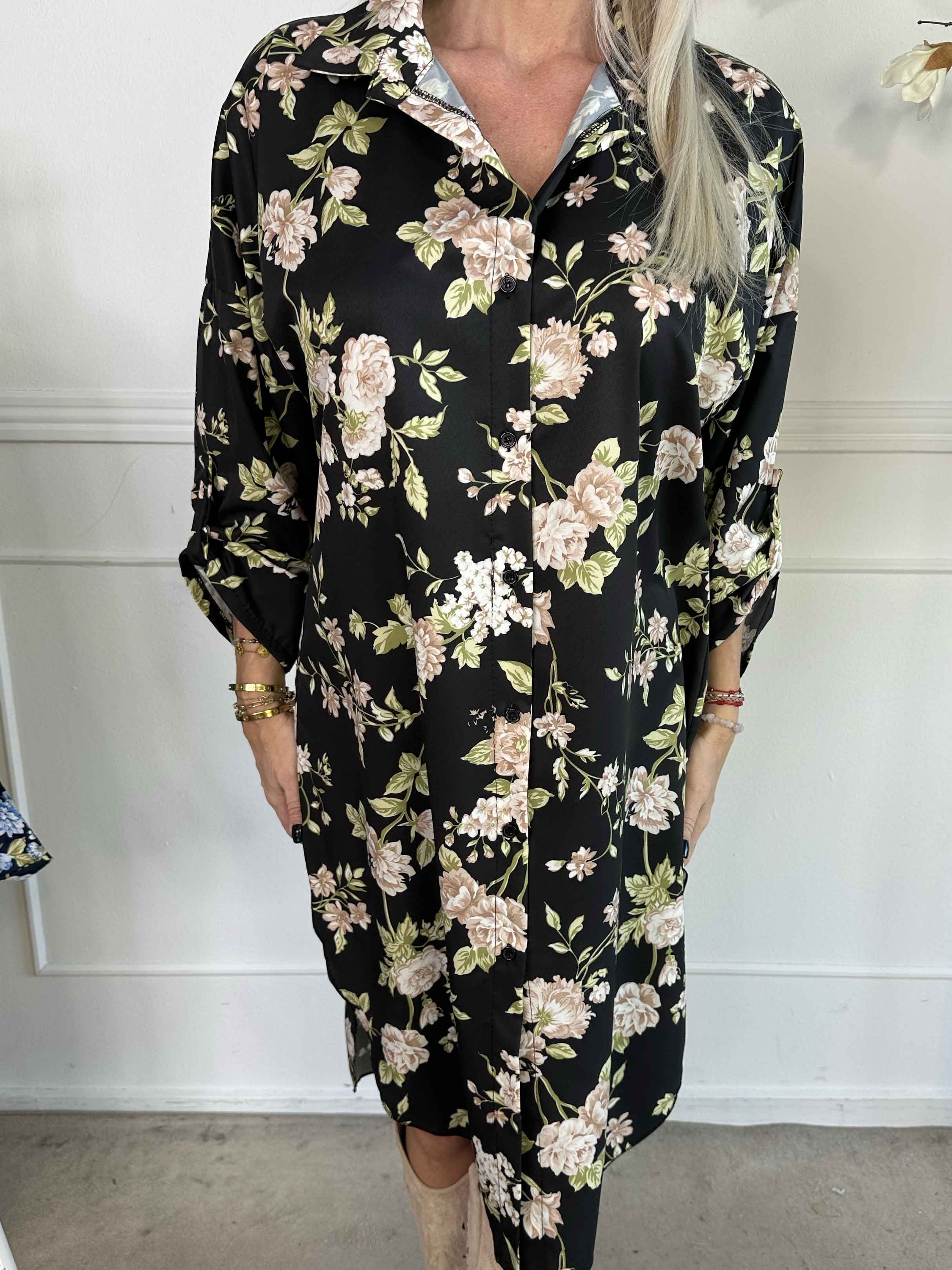 Jessica - Skjortekjole i viskoseblanding med bonderoser