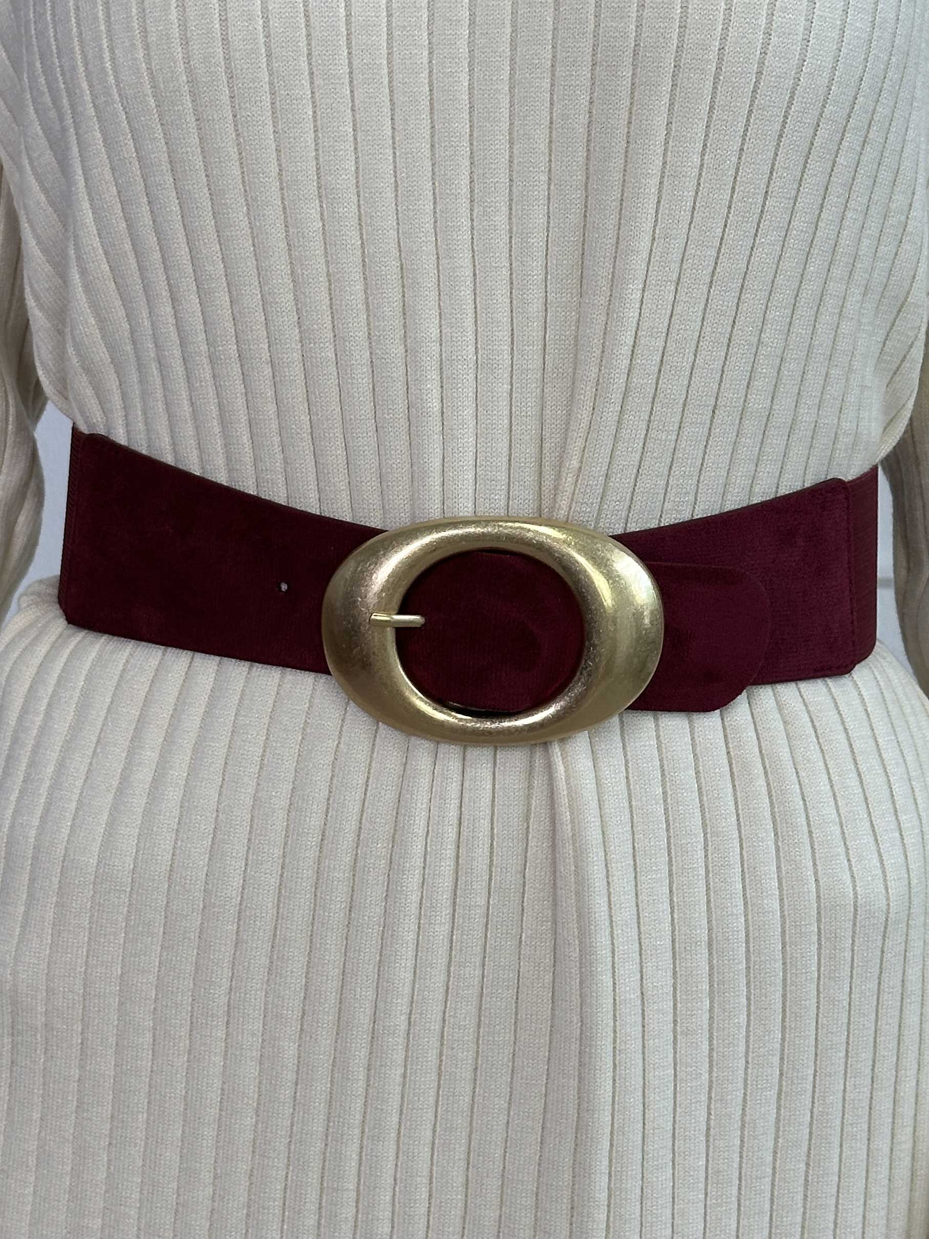 Jorid - Taljebælte i elastik med stort guld spænde