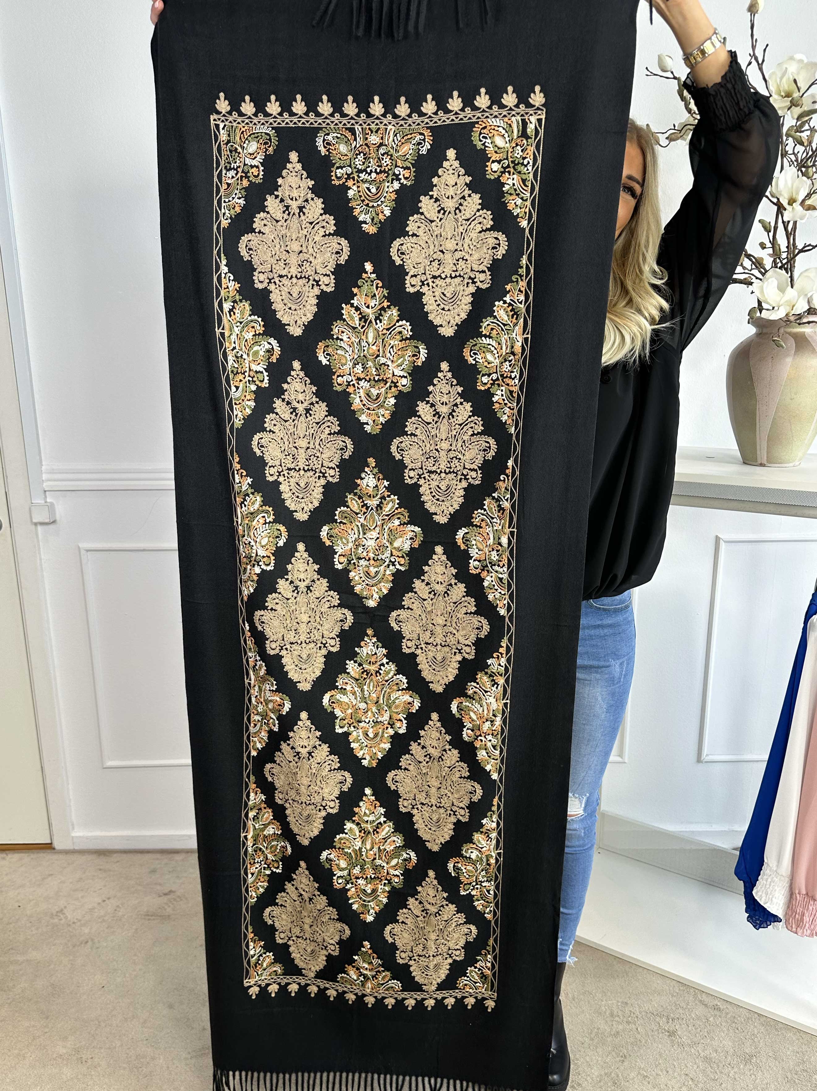 Kalina - Stort blødt tørklæde med broderet detaljer