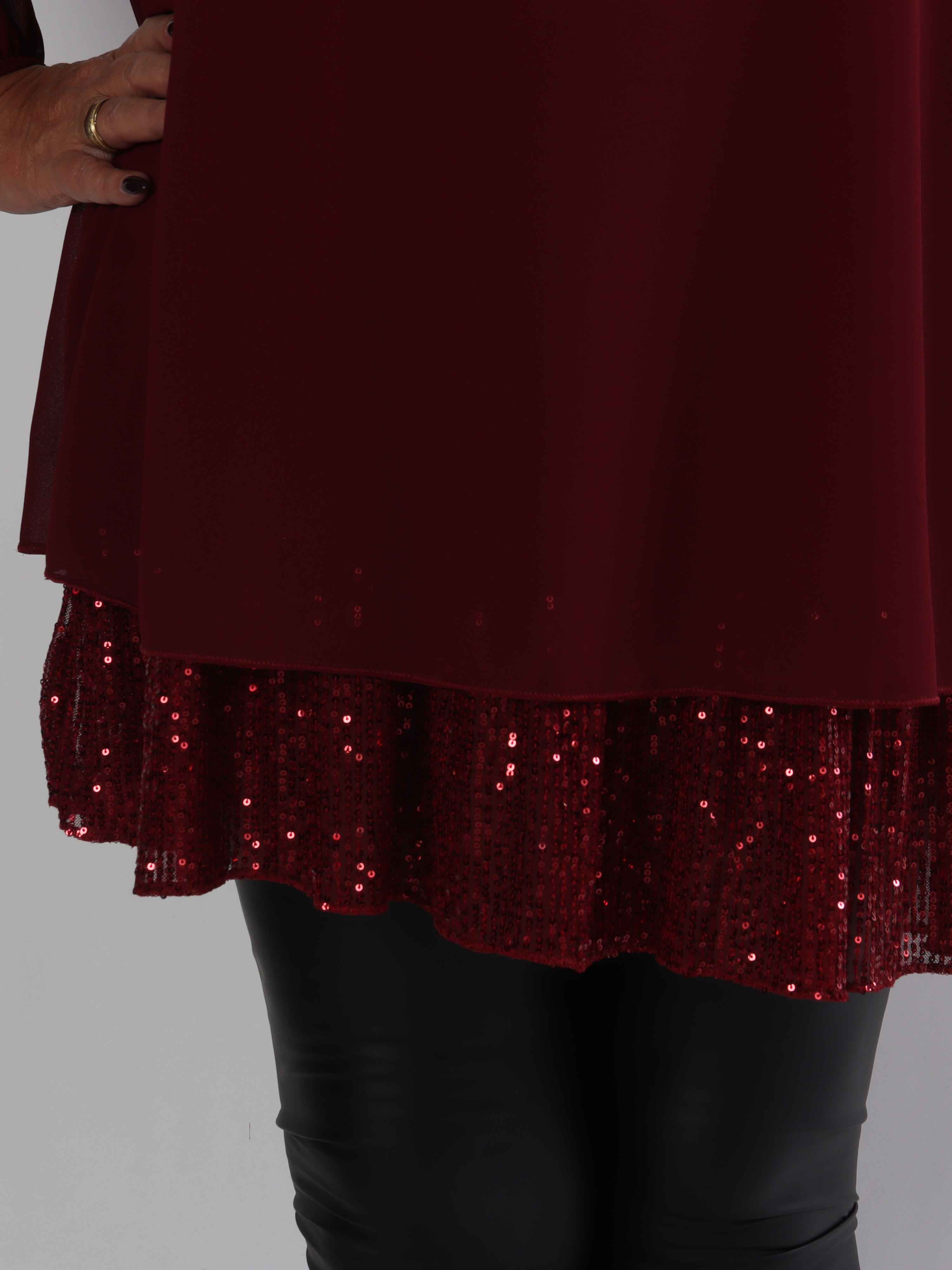 Kamilla - Festklar plus size tunikakjole med chiffonlag og pailletter