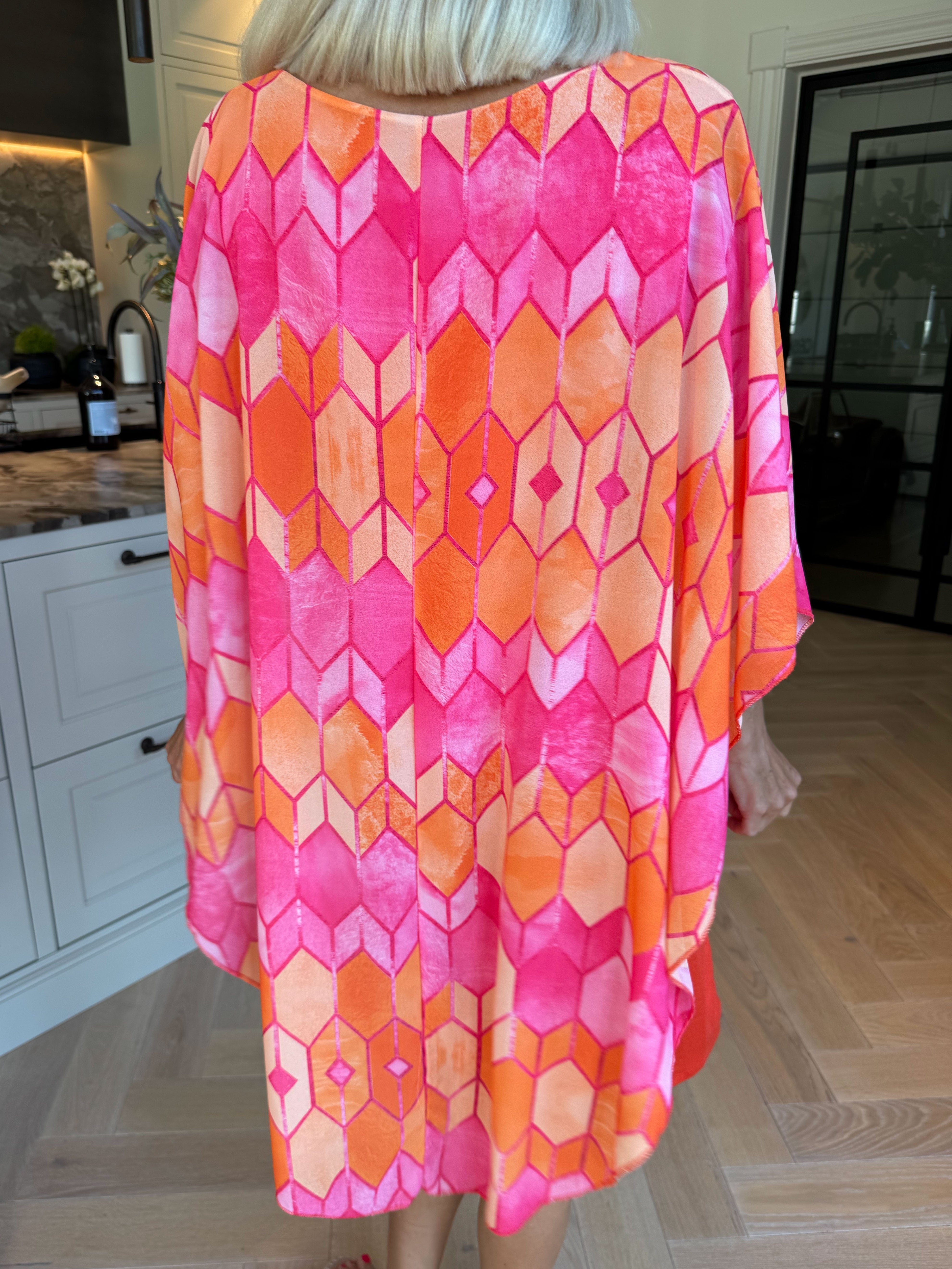 Kenya Pattern - Kjole med et let mønstret chiffonstykke
