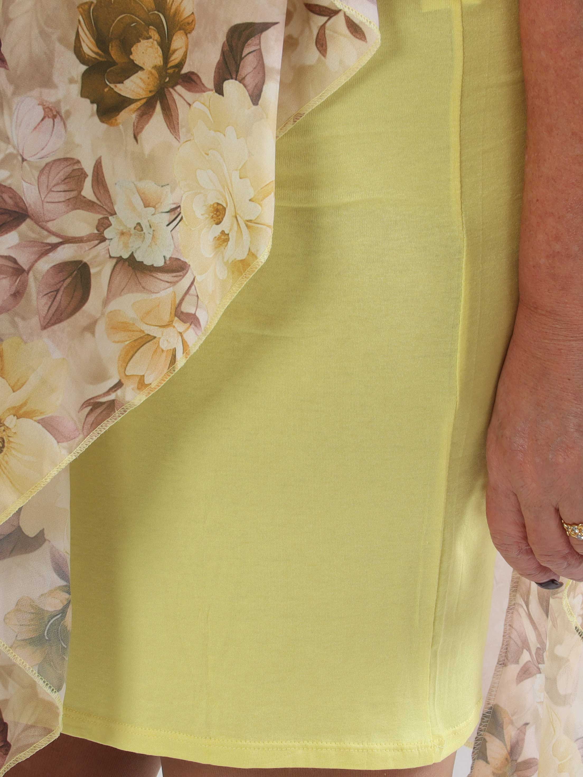 Kenya Flower - Plus size kjole med et let chiffonstykke