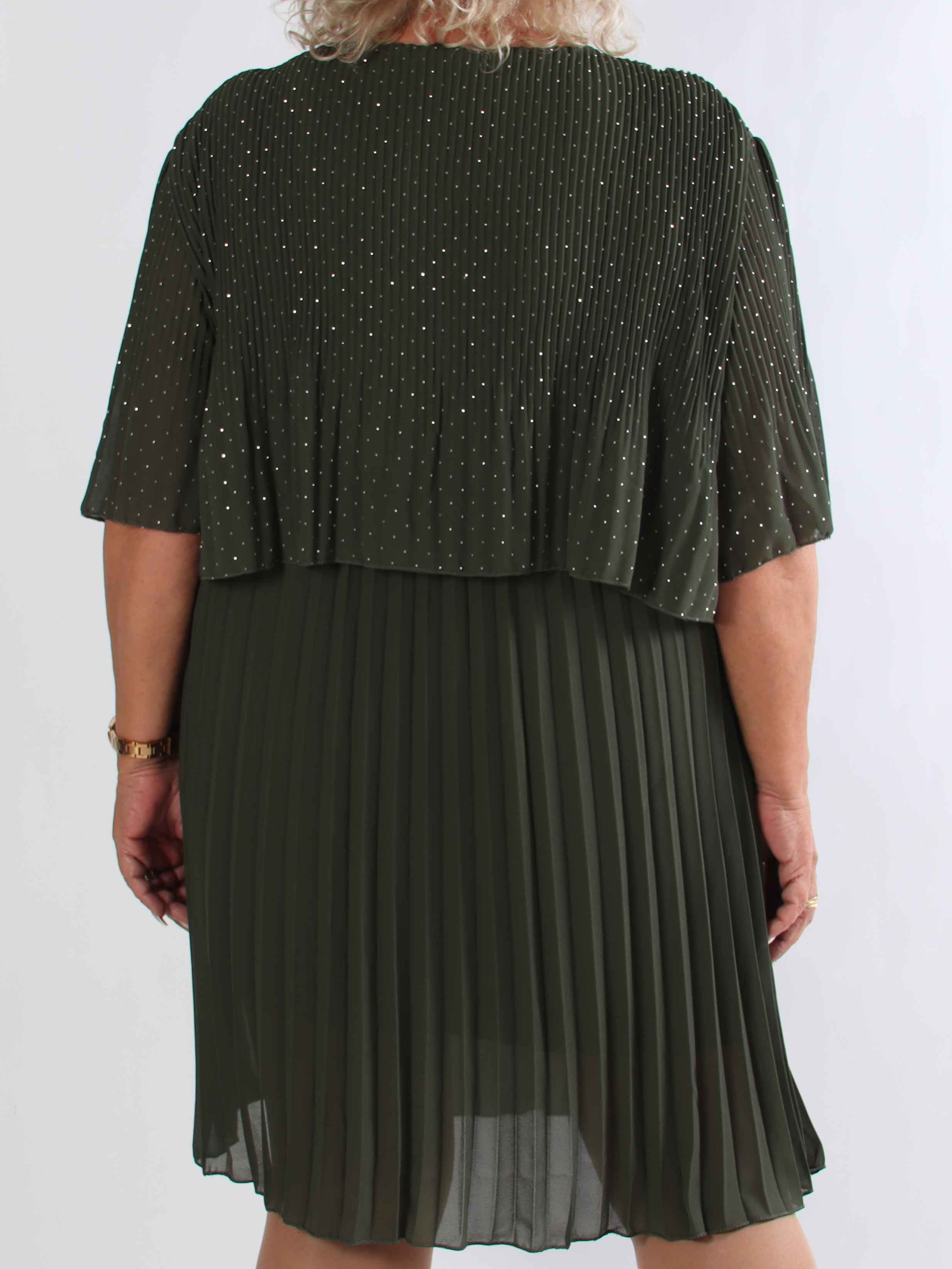 Kristina Crystal - Plisseret plus size kjole med similisten og flæselag