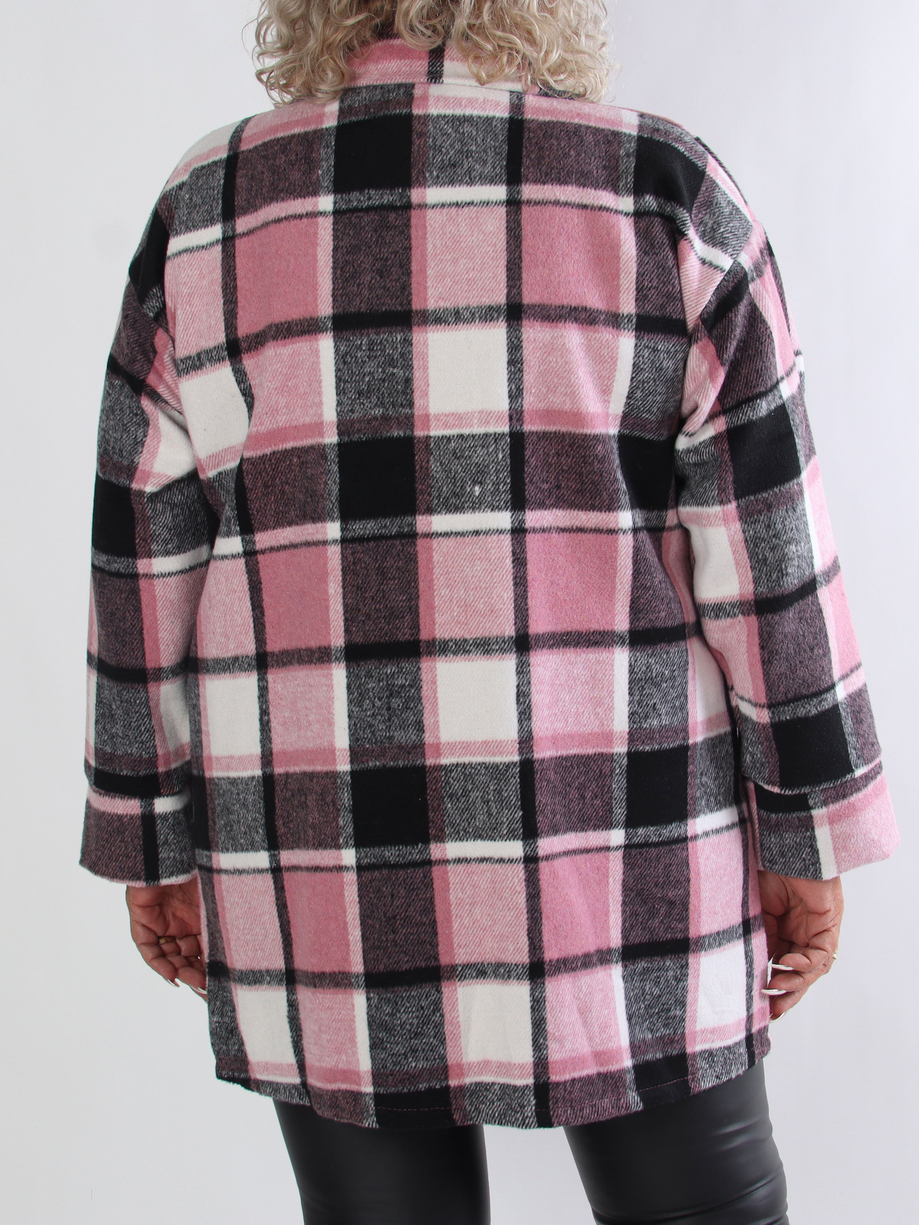 Lagos - Blød ternet plus size skjortejakke i viskose