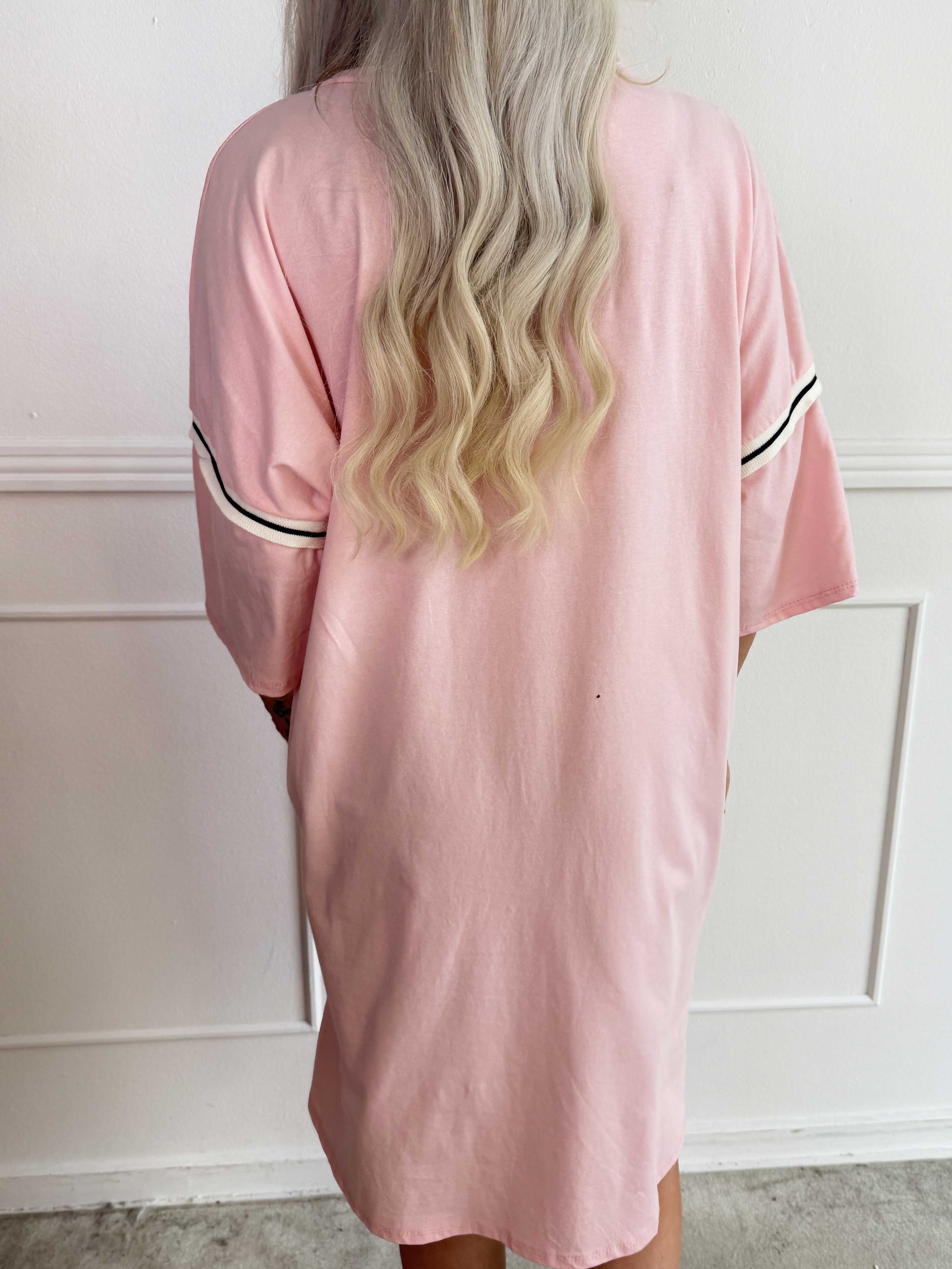 Lana - Plus size t-shirtkjole i blød bomuld med stilfuldt 