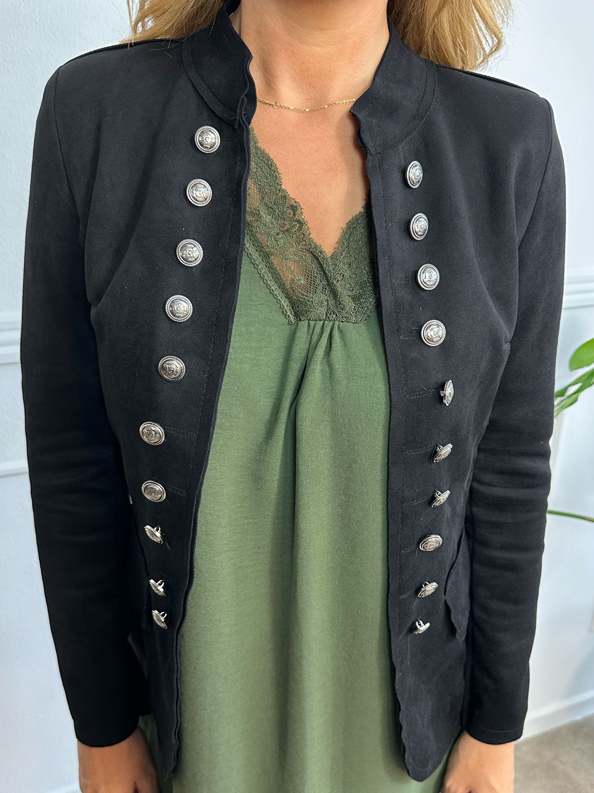 Larissa - Fin blazer i ruskindslook med knapper