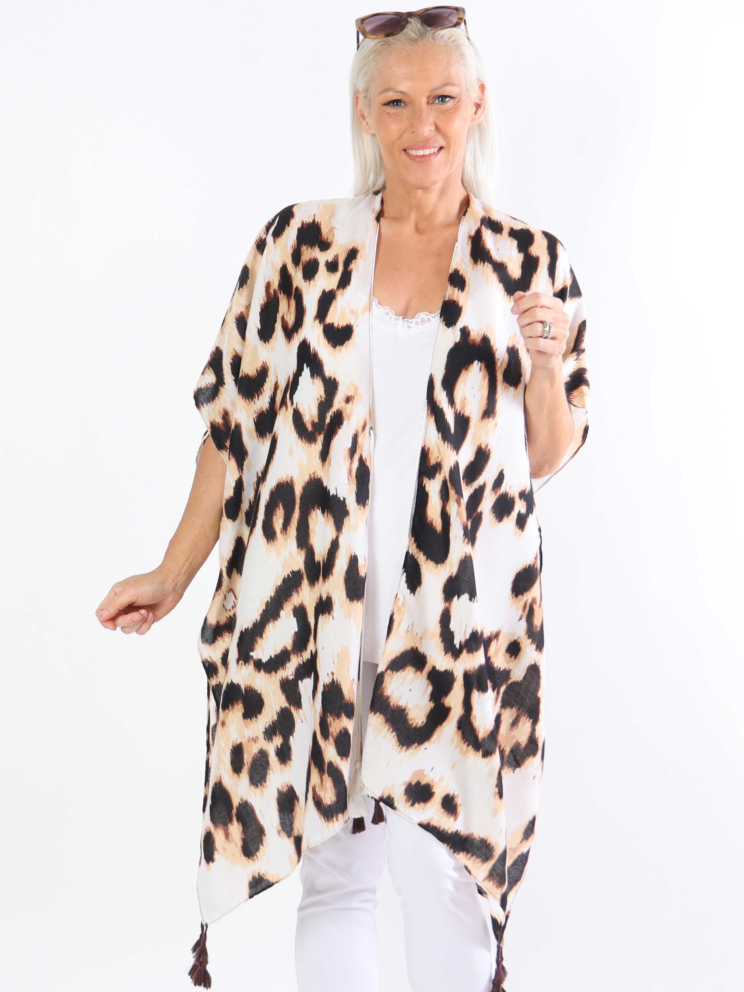 Laura - Plus size kimono lavet i blødt viskose med dyreprint