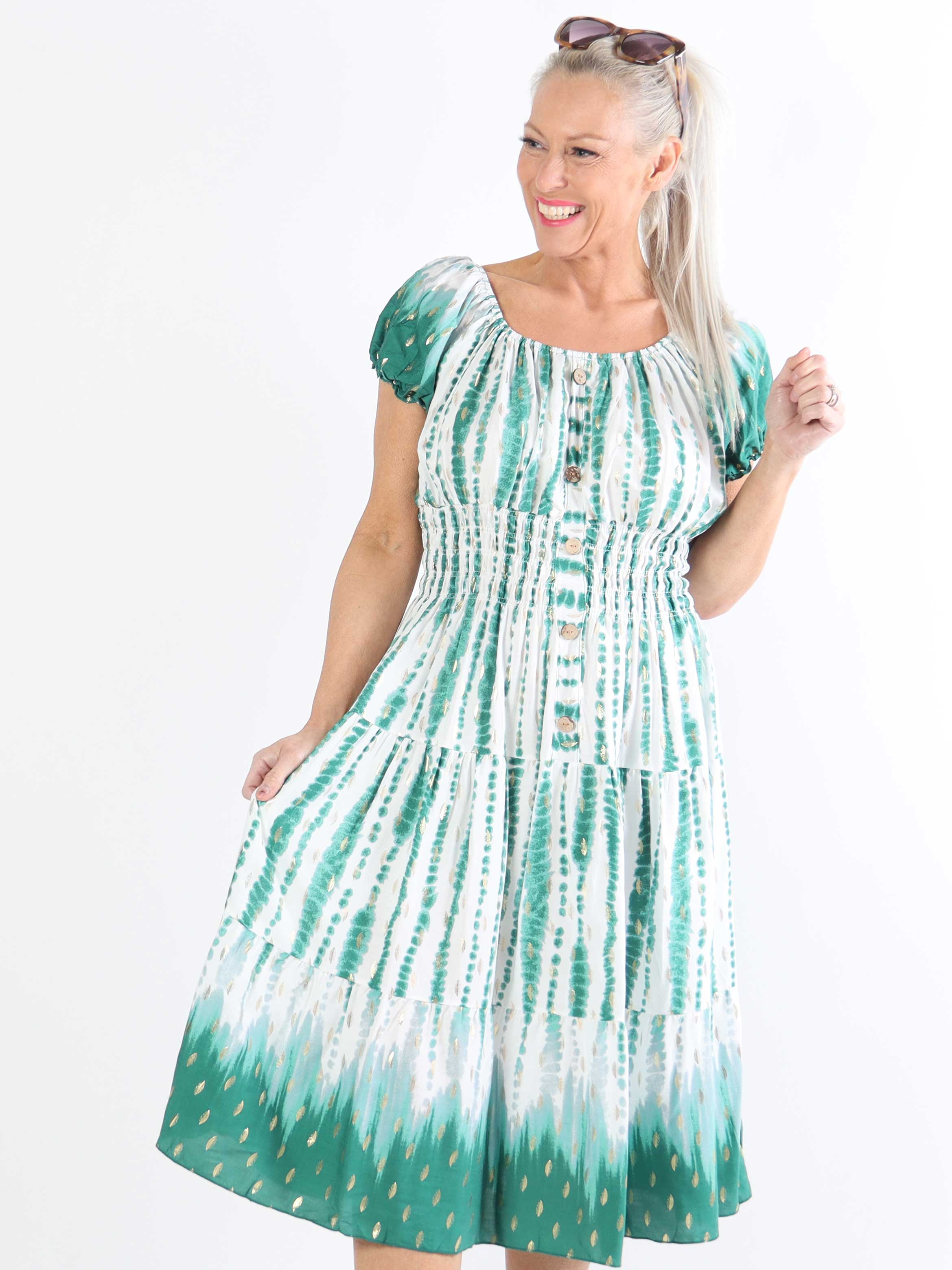 Lea - Sød plus size kjole med smock i livet og i udskæringen