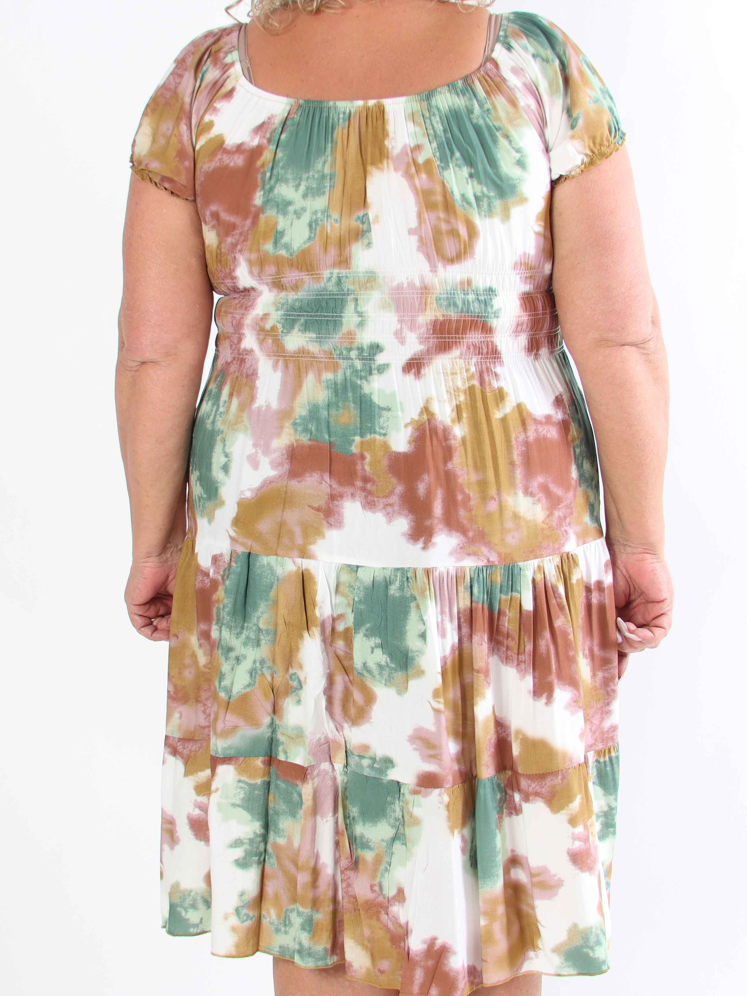 Leah - Flerfarvet plus size kjole i viskose med pufærmer og lommer