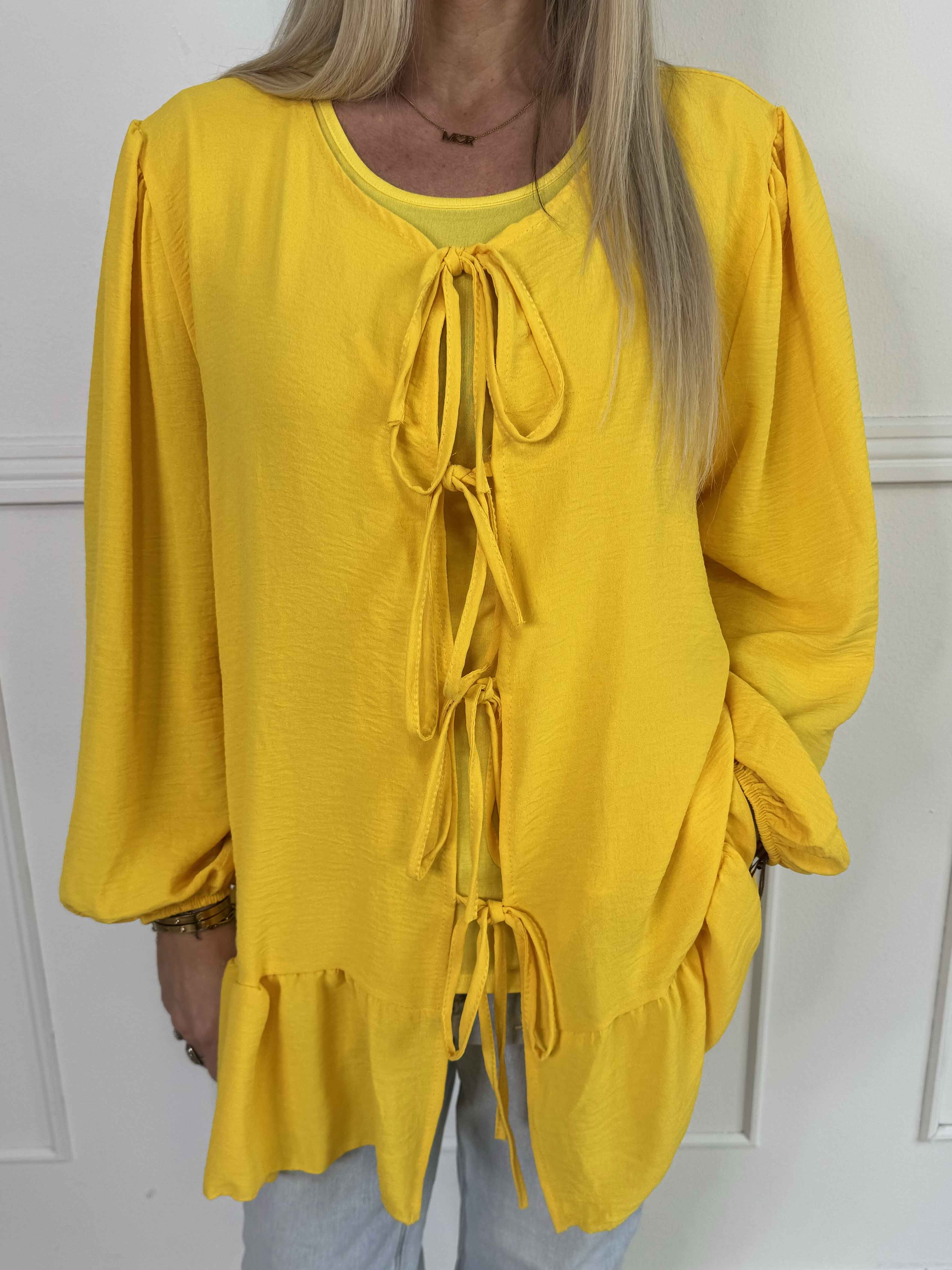 Leslie - Sød tunika i viskose med fine sløjfer foran