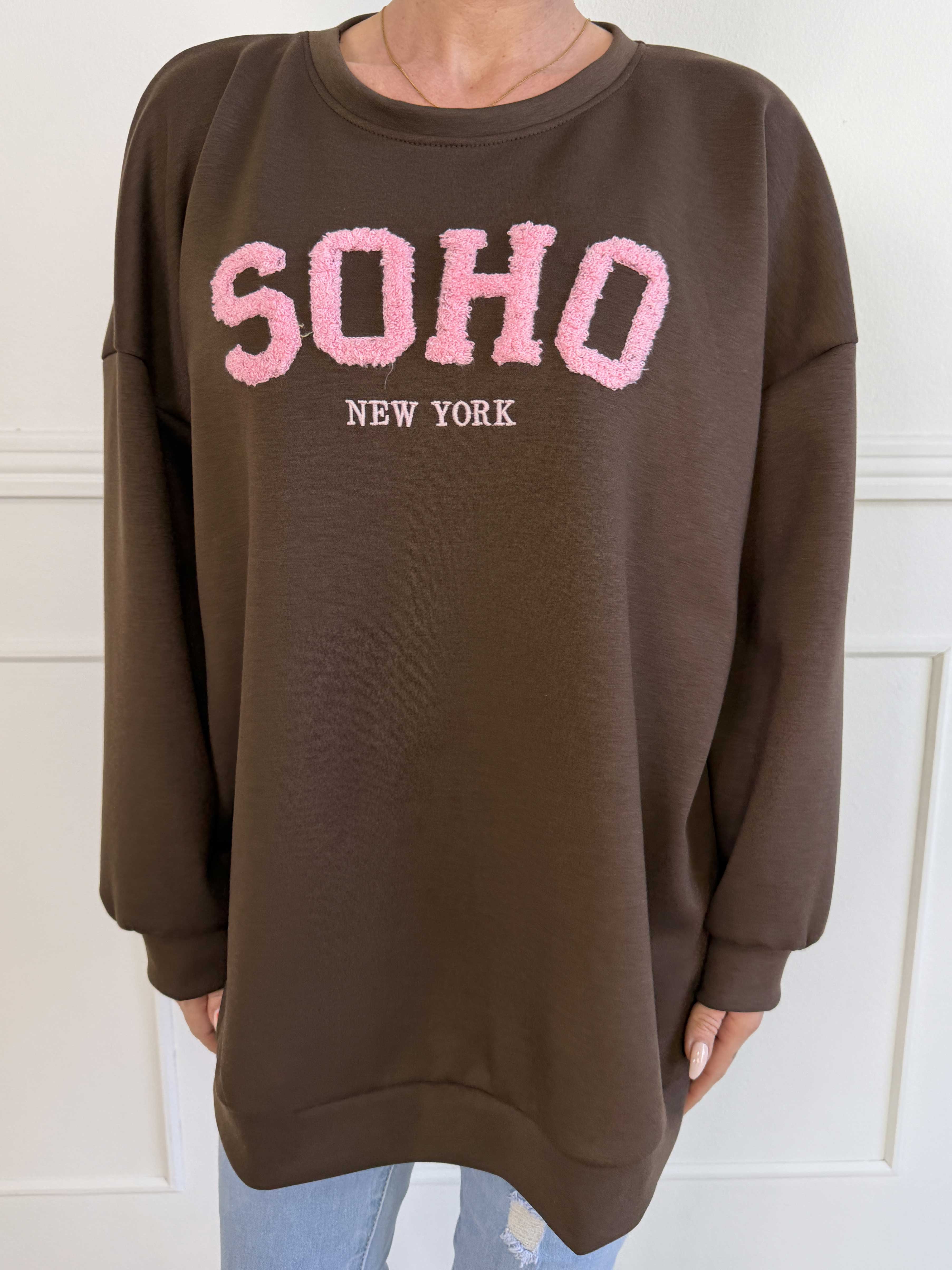 Lindsay - Blød sweatshirt med SOHO skrevet på brystet