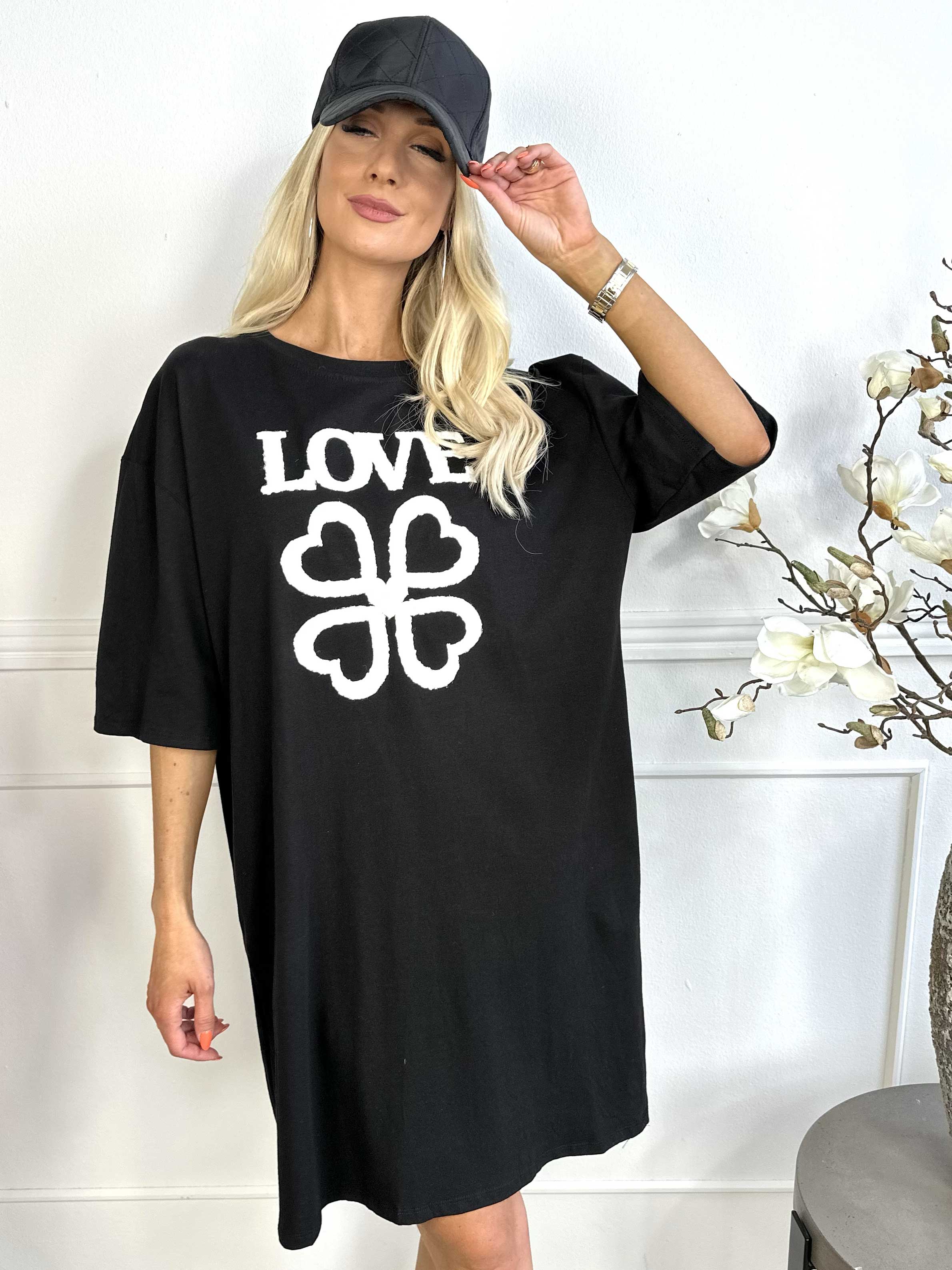 Love - T-shirtkjole i bomuld med skrift og hjerter foran