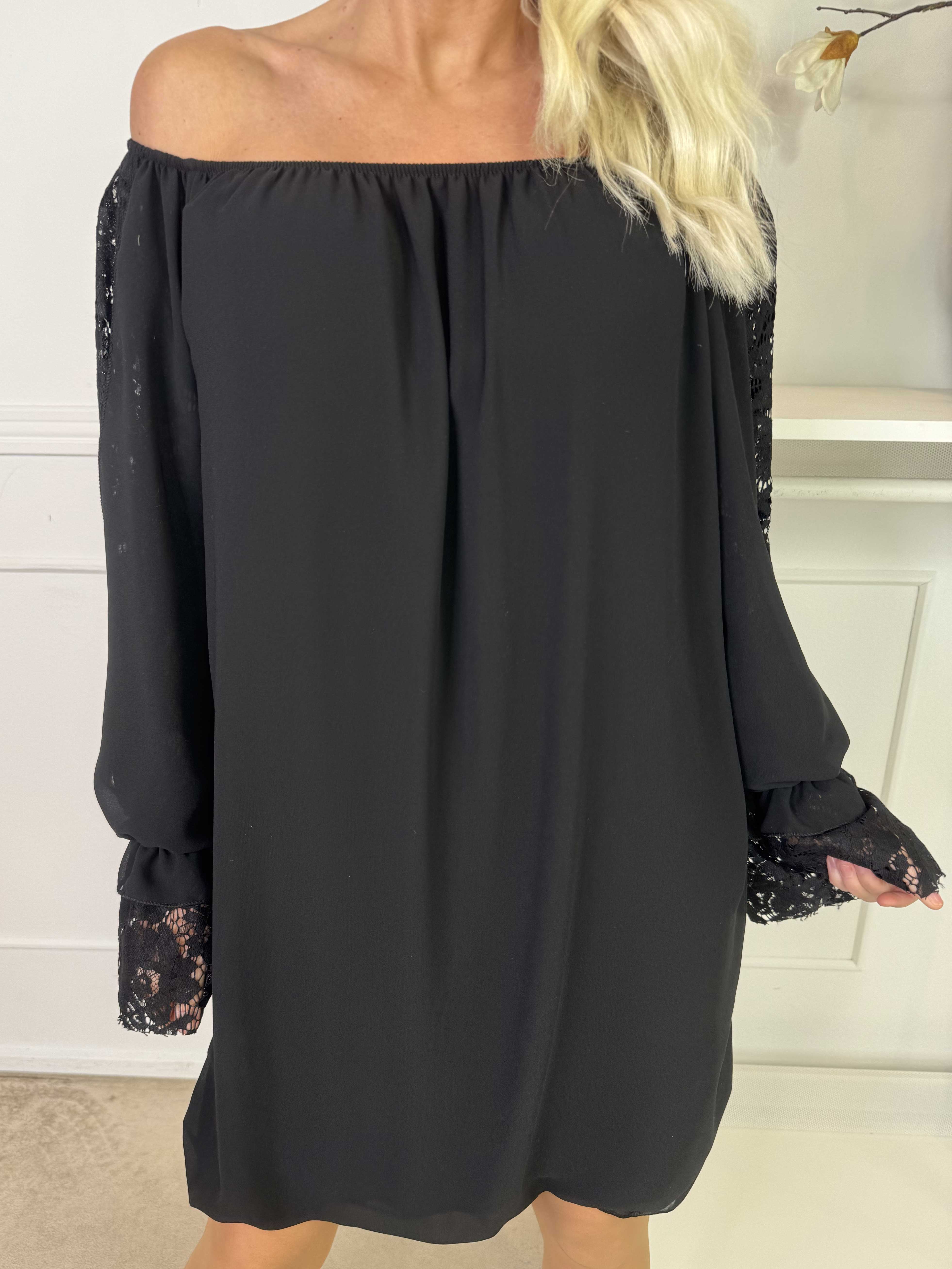 Lupita - Tunikakjole med blondeærmer