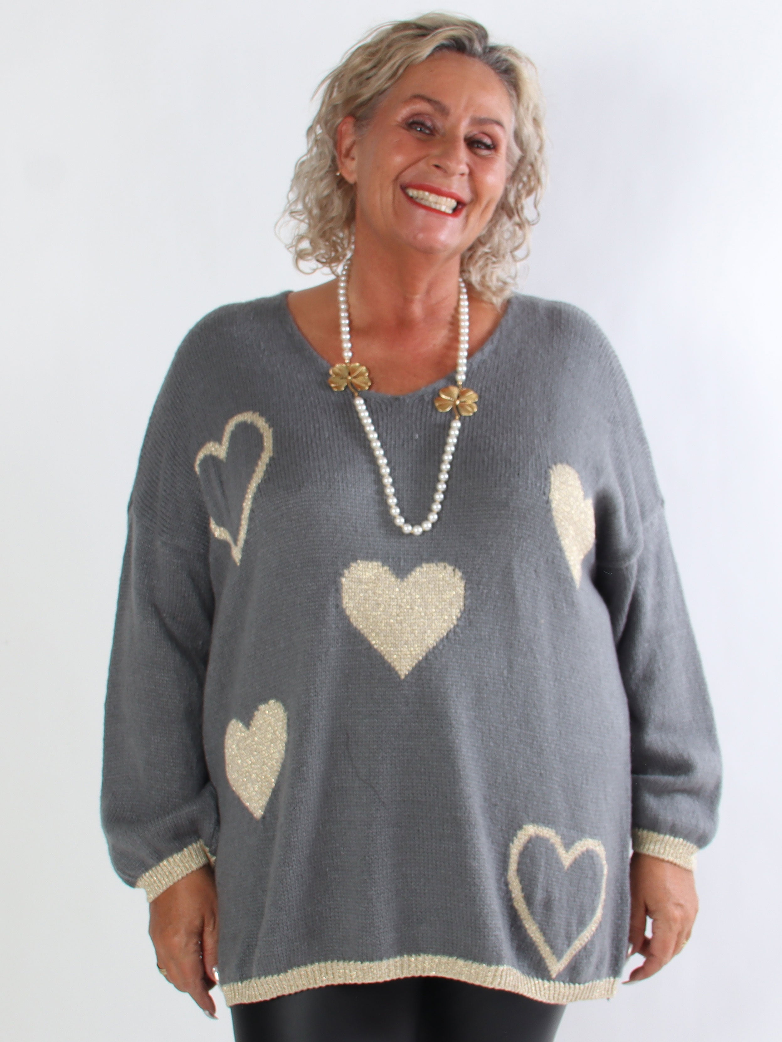 Lydia - Plus size striktrøje med hjerter i guld glimmertråde