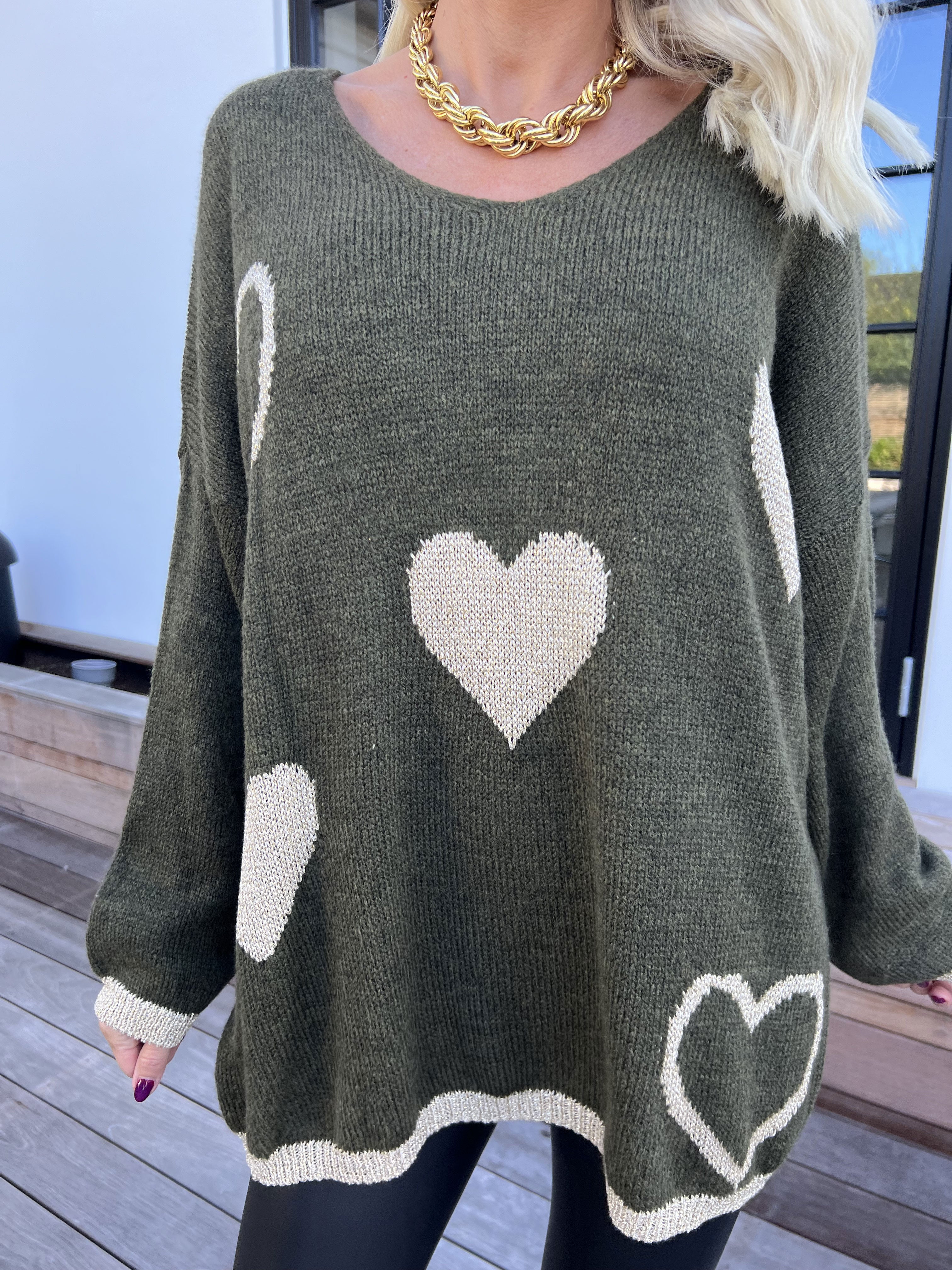 Lydia - Striktrøje med hjerter i guld glimmertråde