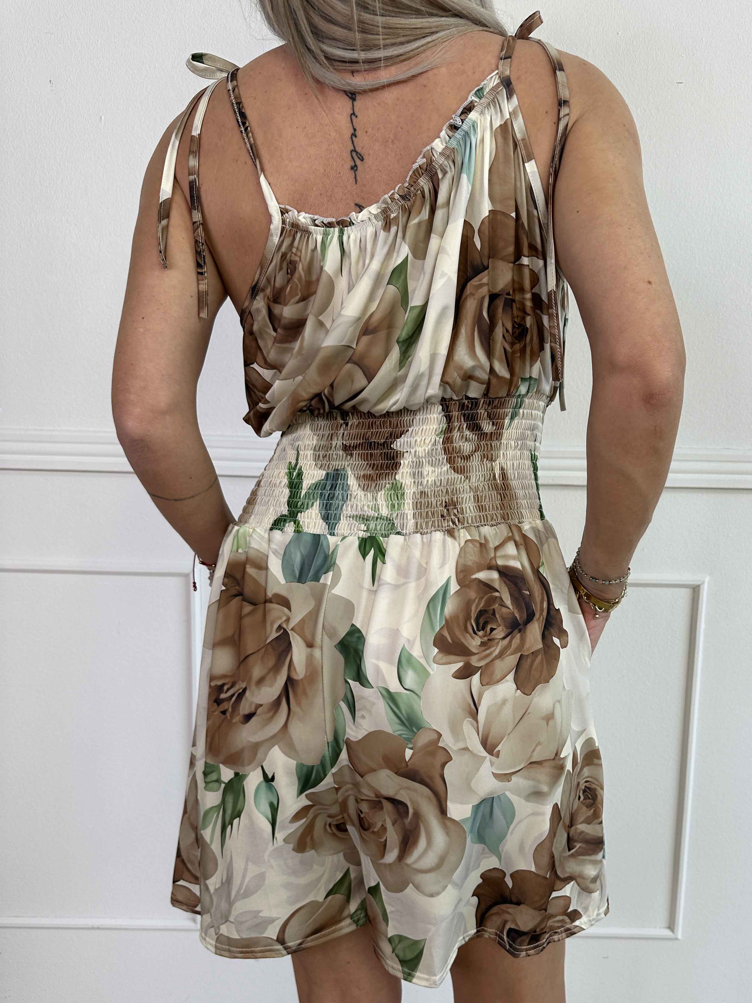 Lyra - Elastisk buksedragt med smock i taljen