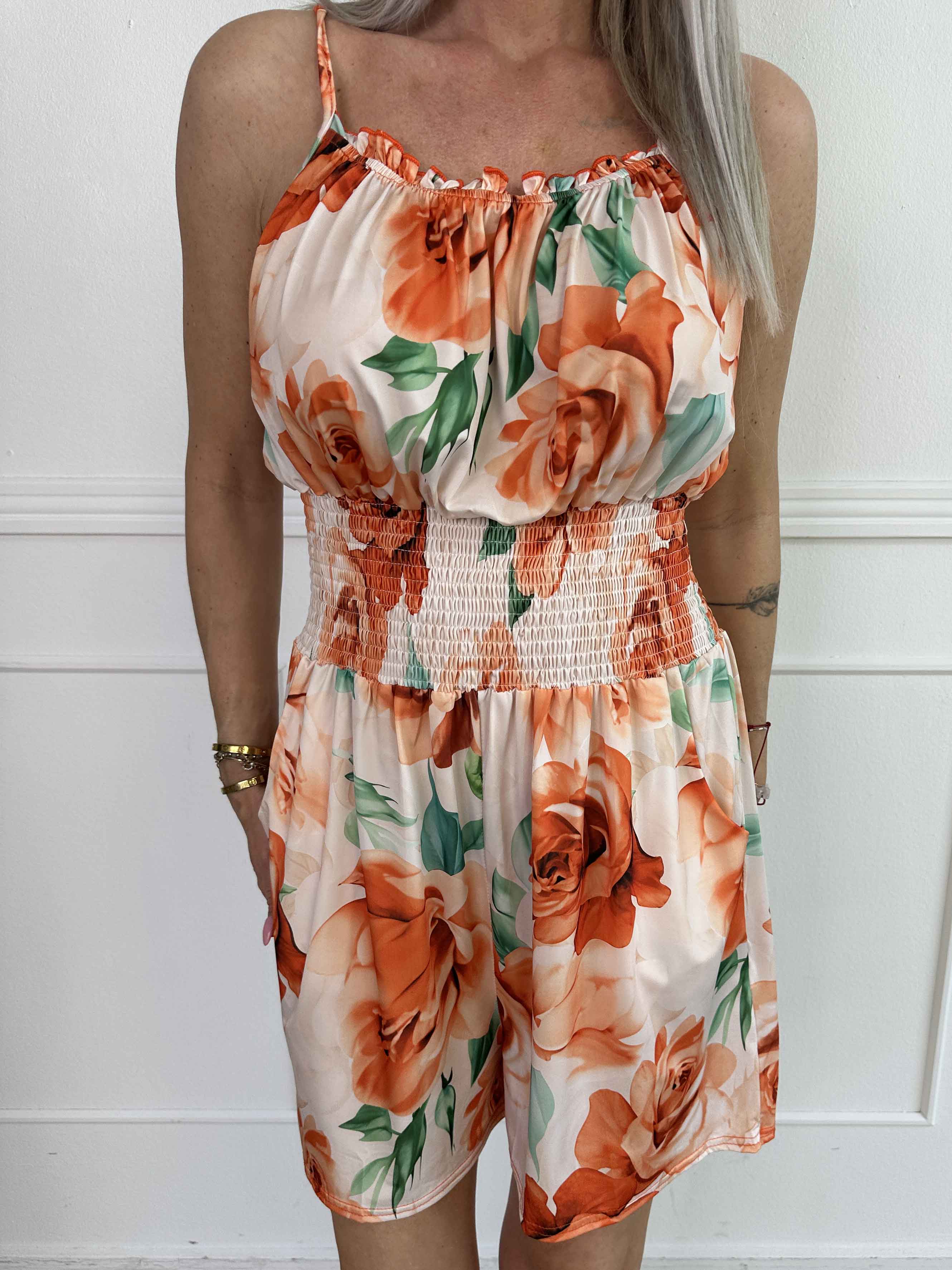 Lyra - Elastisk plus size buksedragt med smock i taljen