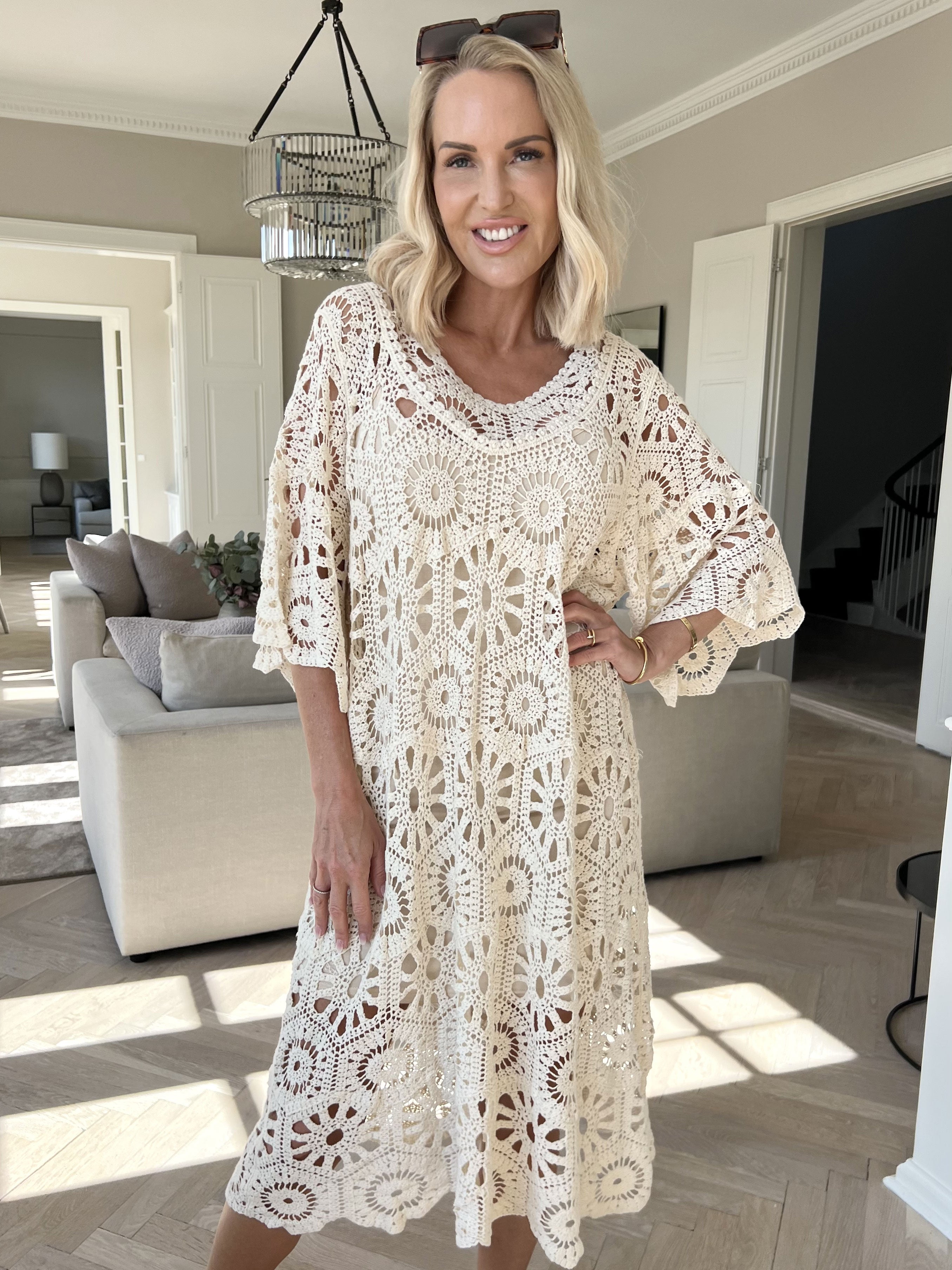 Mabel - Sød hæklet kjole i bomuld