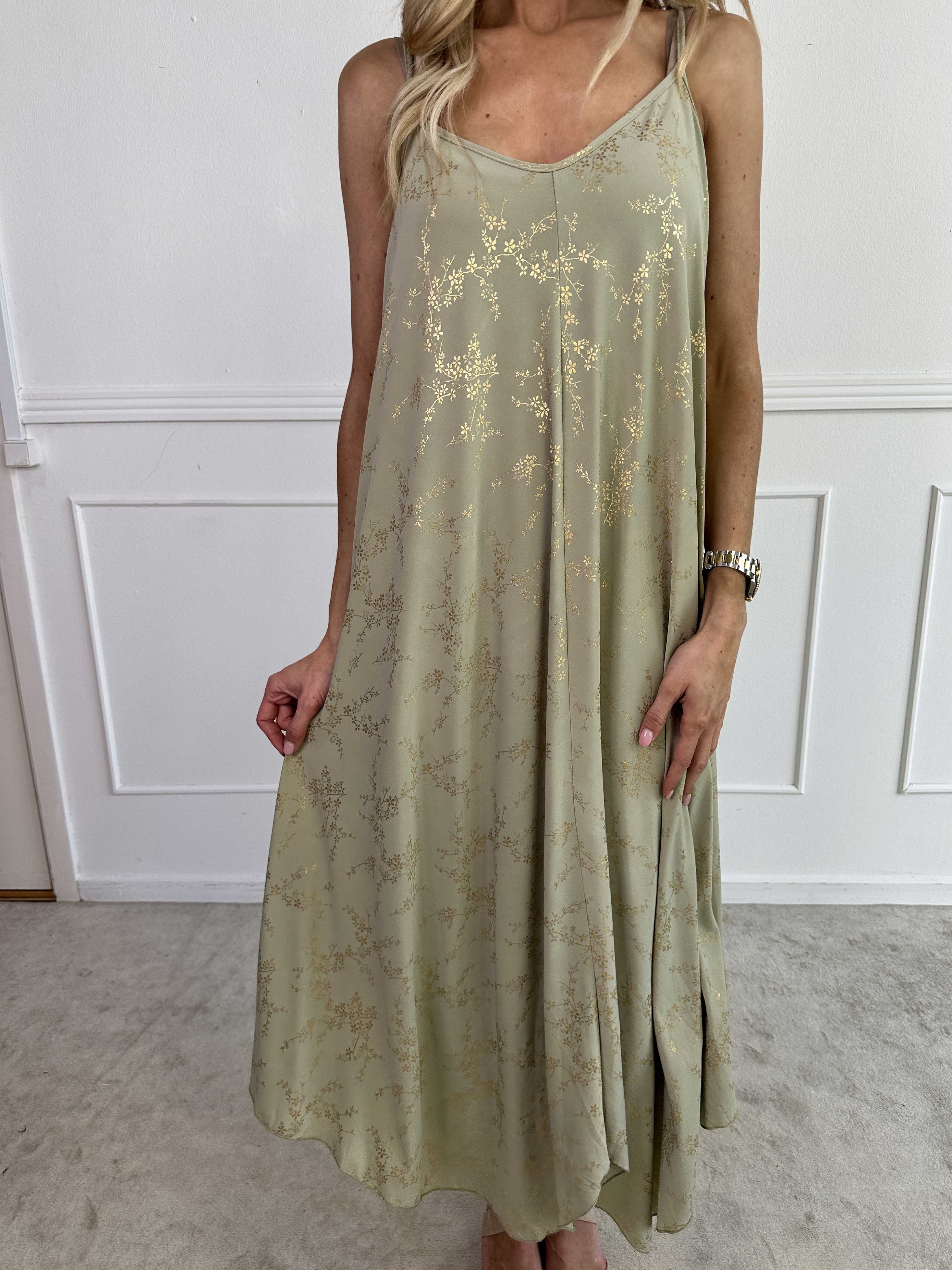 Maisie Gold - Stropkjole i elastisk stof med guld print