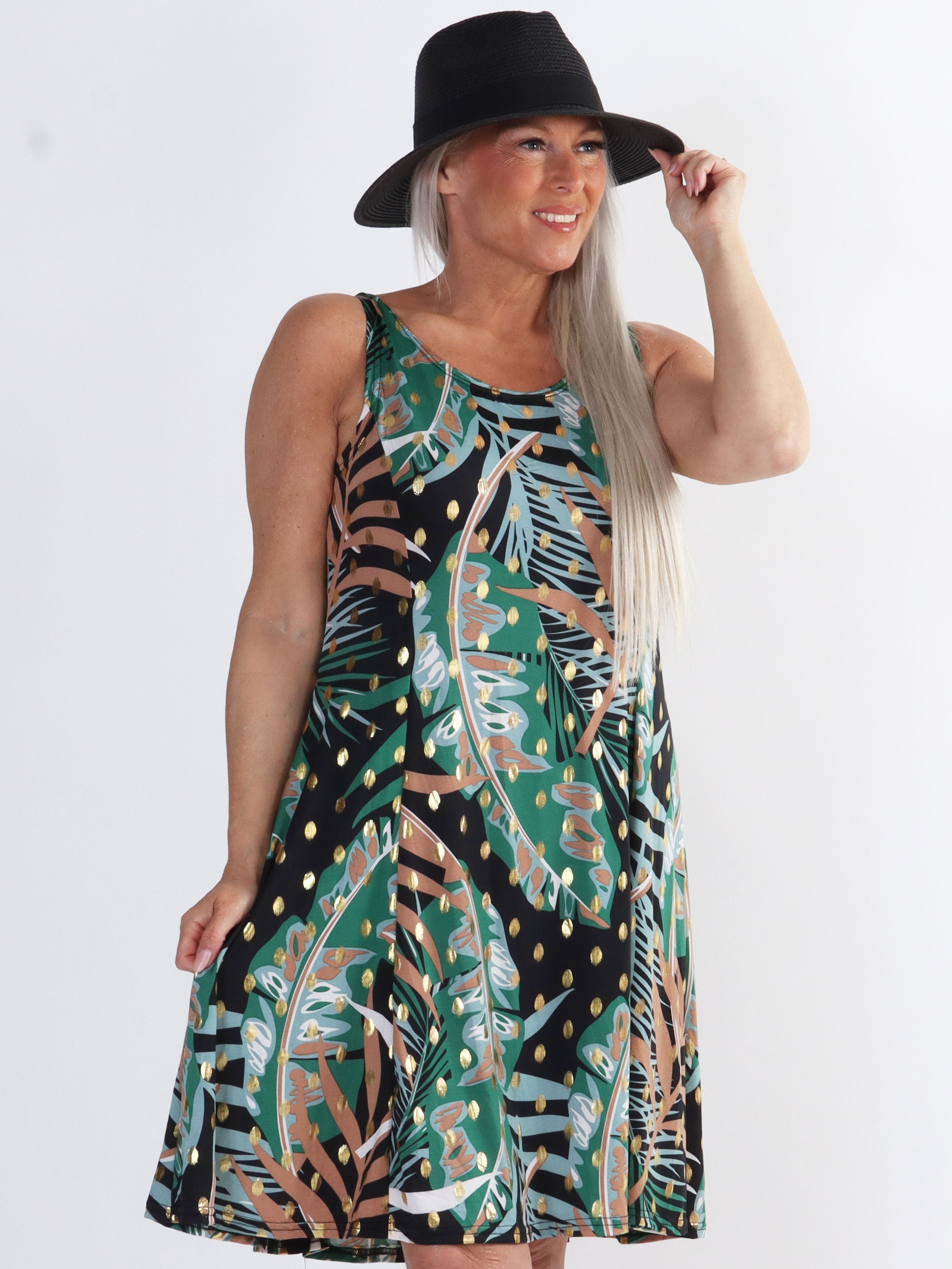 Maj - Sød elastisk plus size sommerkjole med guld pletter