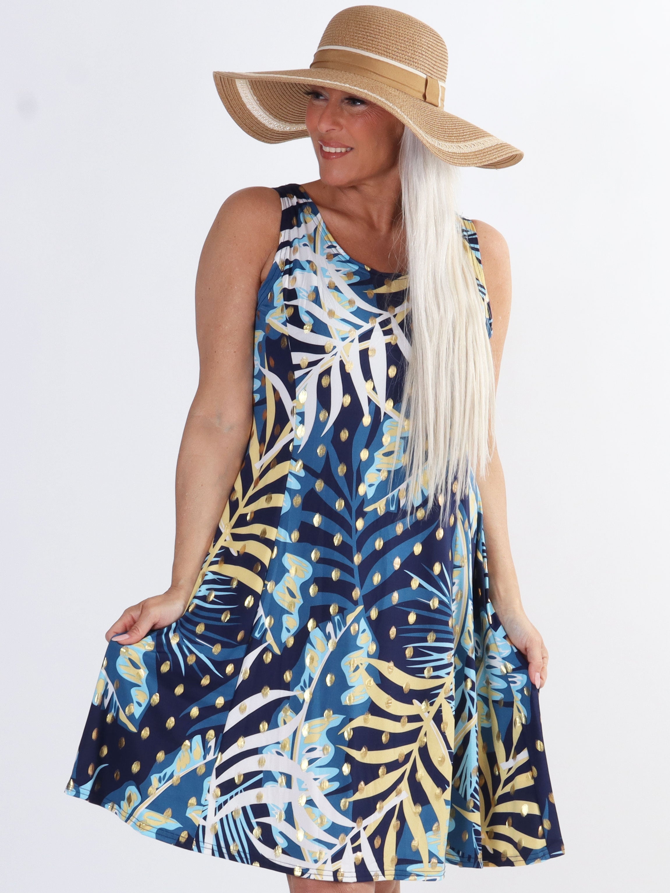 Maj - Sød elastisk plus size sommerkjole med guld pletter