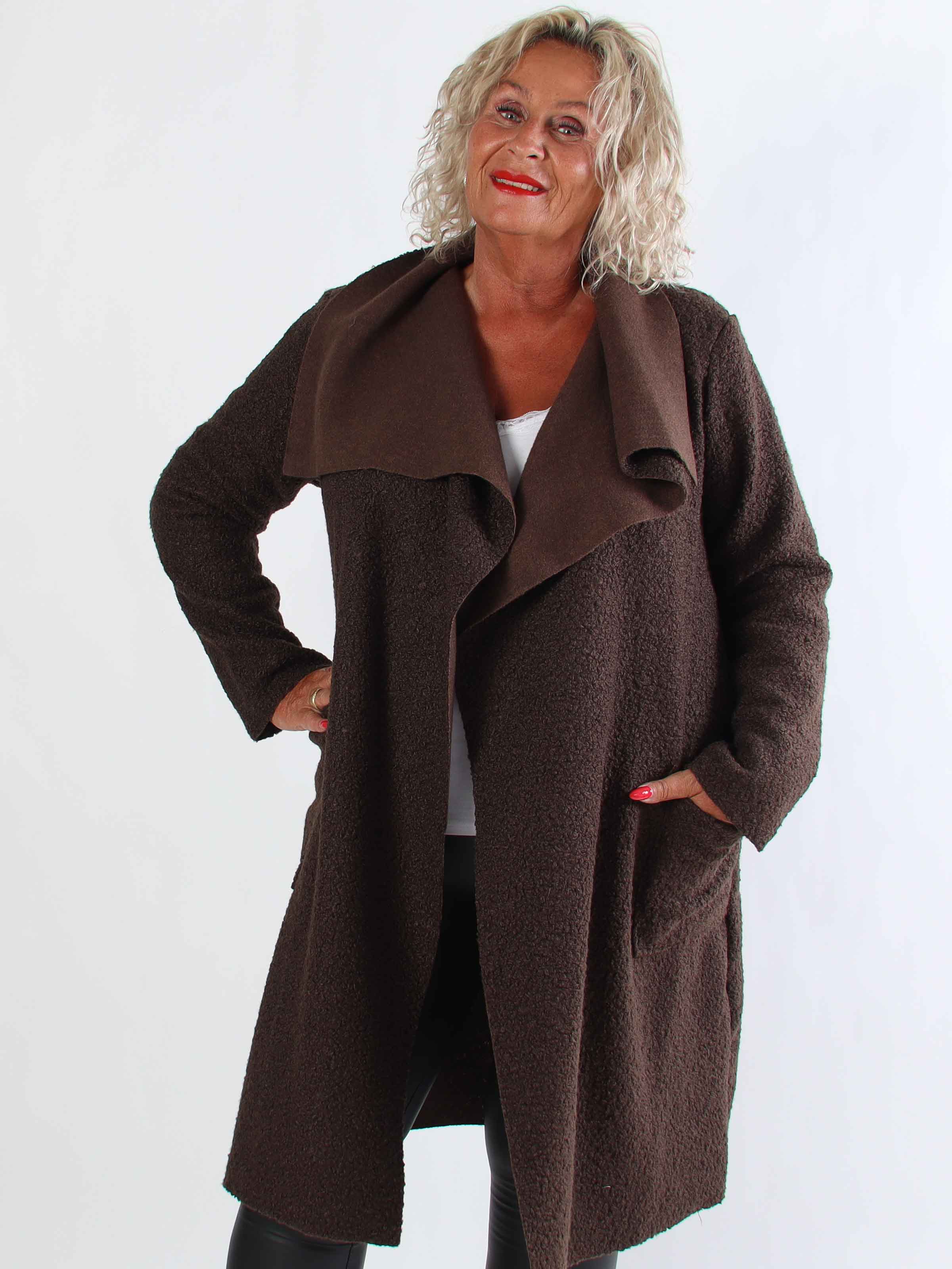 Malfrid - Plus size frakke i blød teddy med shiny stjerner