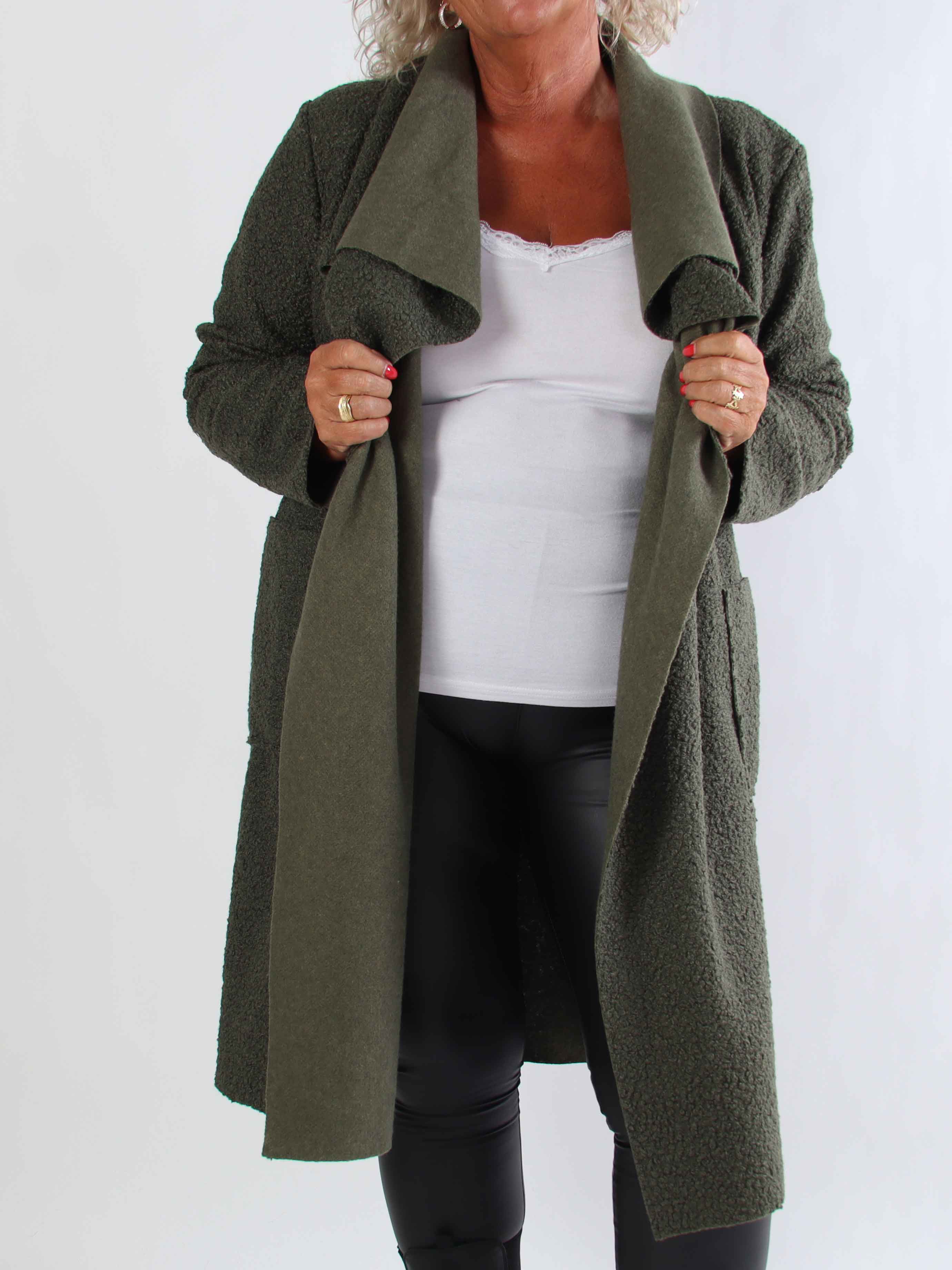 Malfrid - Plus size frakke i blød teddy med shiny stjerner