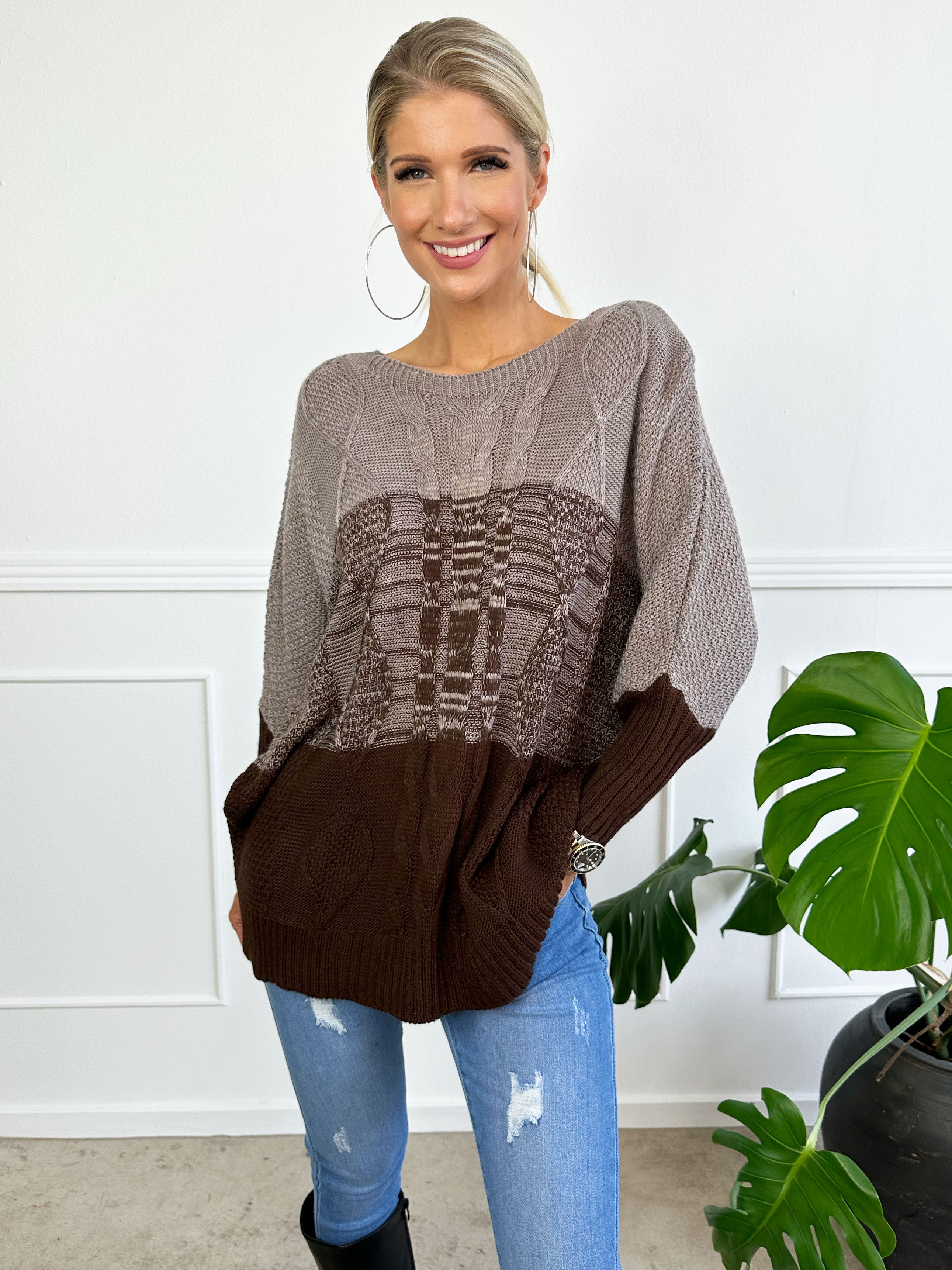 Malika - Flerfarvet strik med flagermusærmer