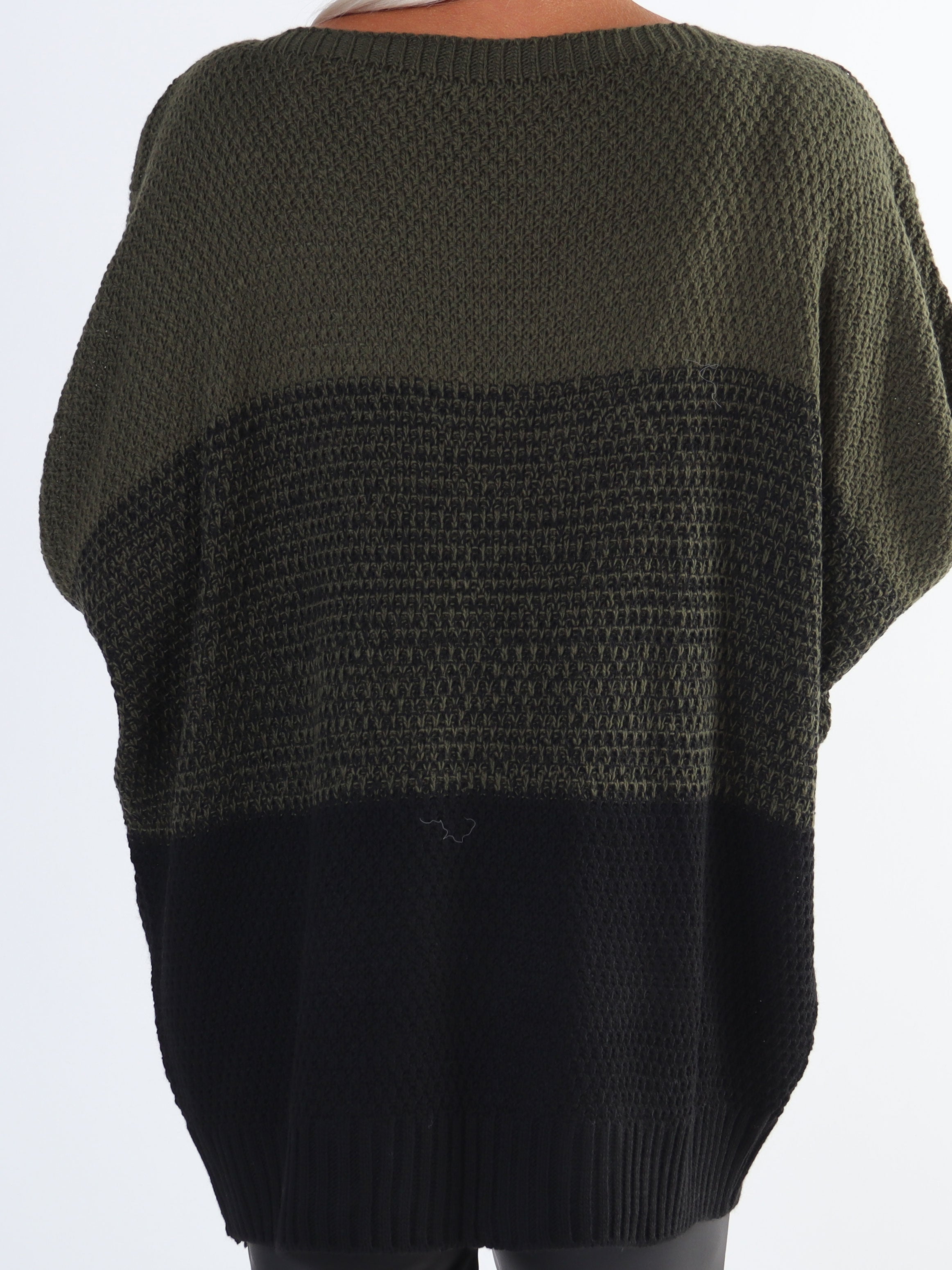 Malika - Flerfarvet plus size strik med flagermusærmer