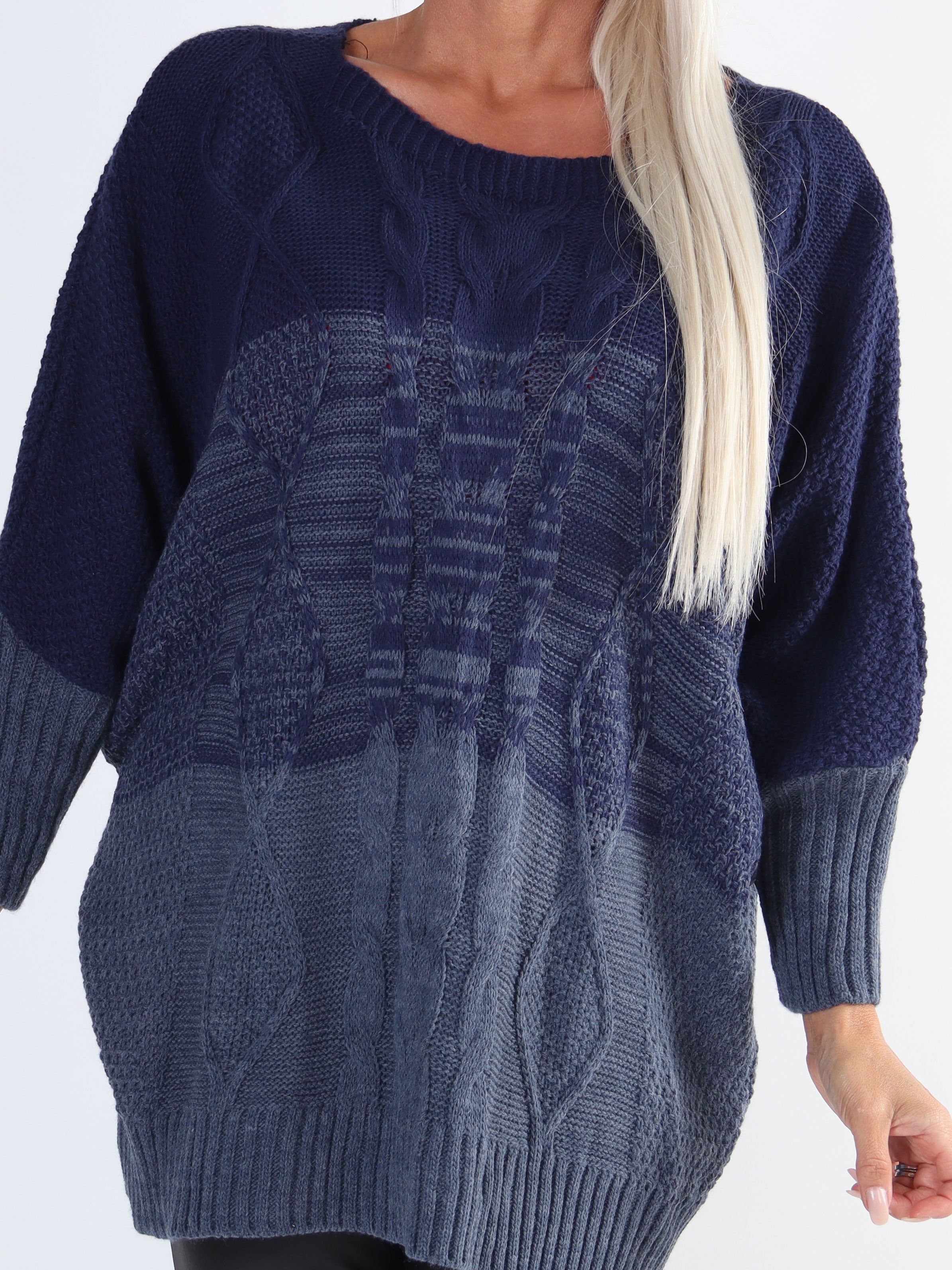 Malika - Flerfarvet plus size strik med flagermusærmer