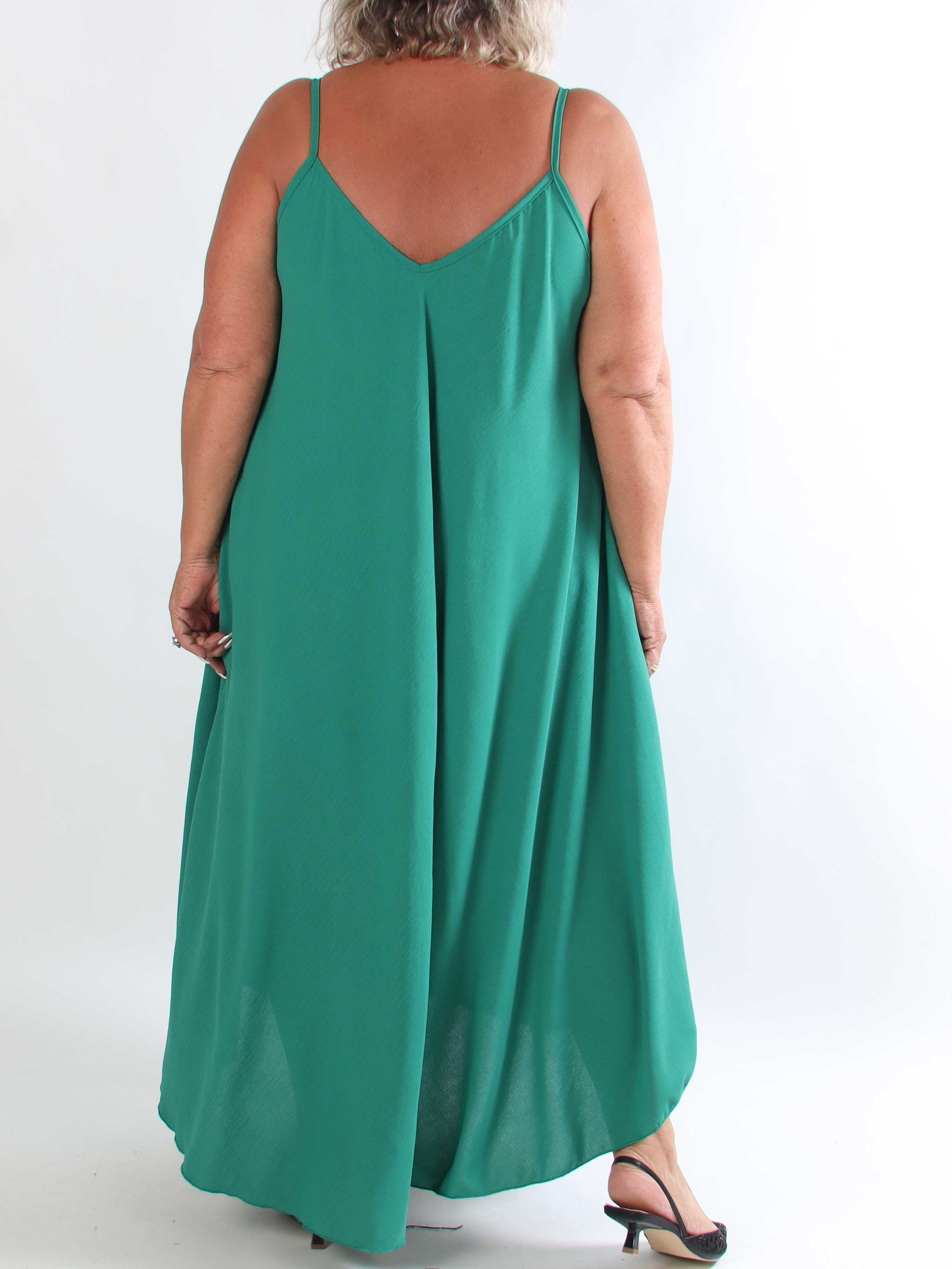 Marceline Long - Lang plus size stropkjole i viskose med A-facon