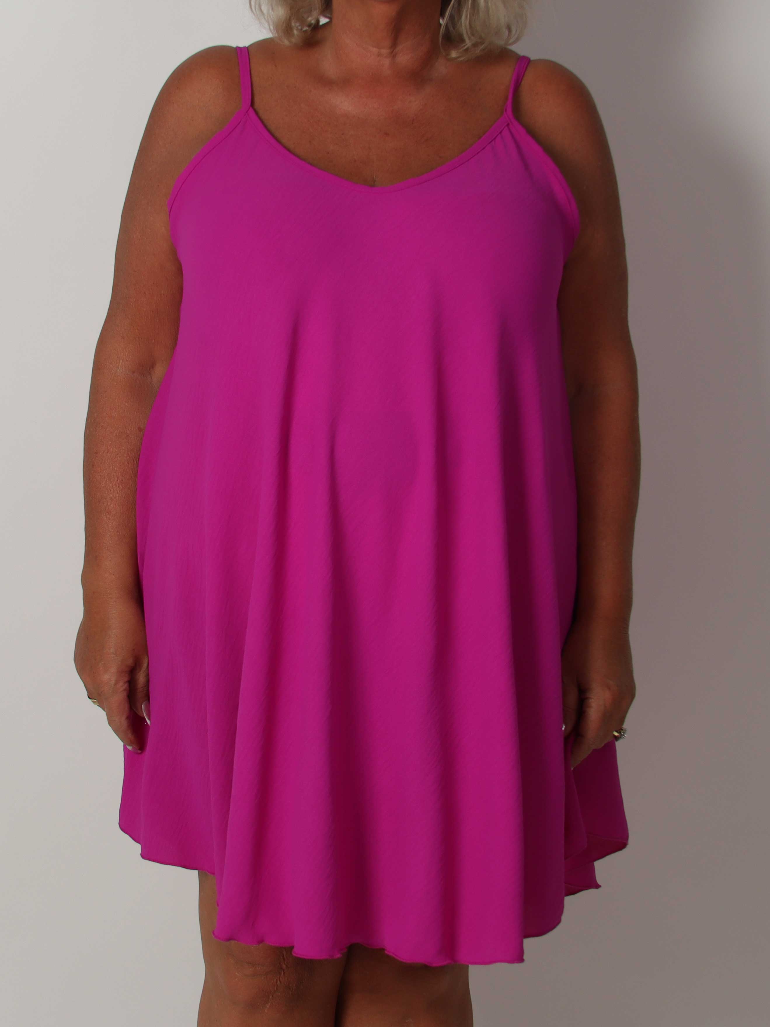 Marceline Short - Kort plus size stropkjole i viskose med A-facon