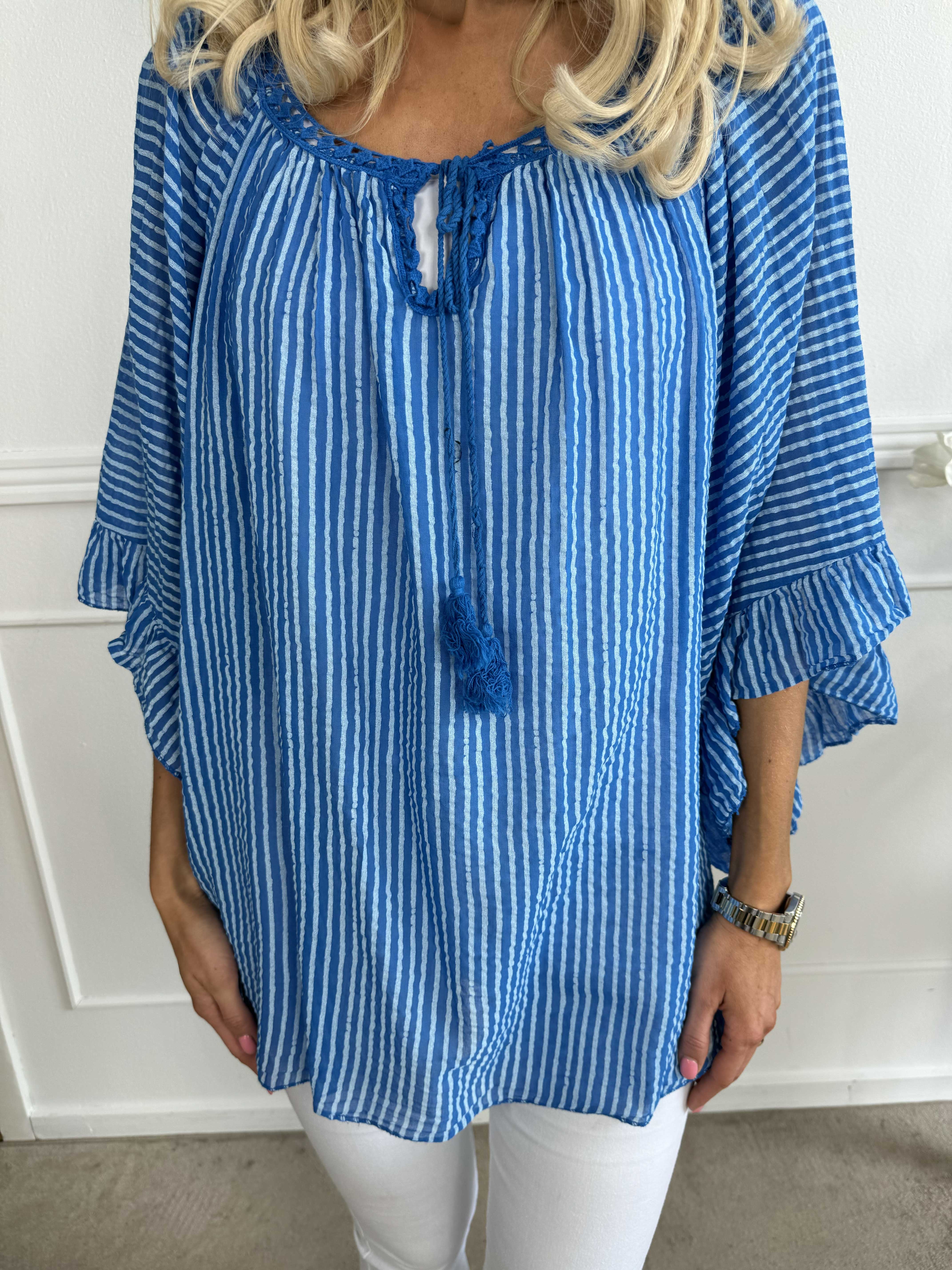 Marija - Sød stribet tunika med smukke ærmer