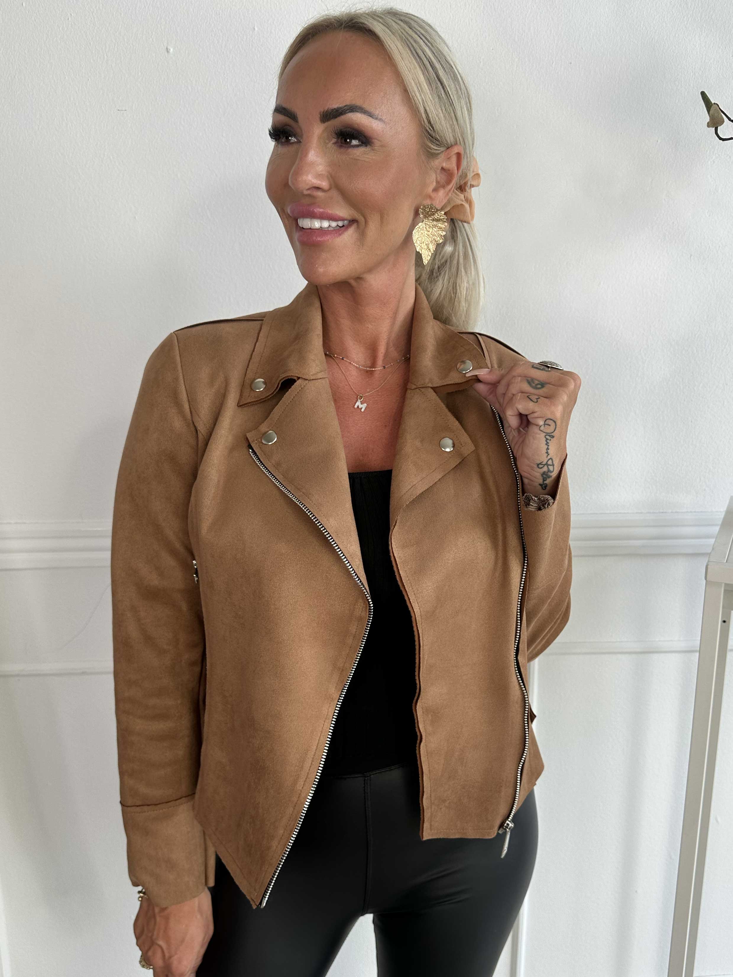 Marina - Blød jakke i ruskindslook