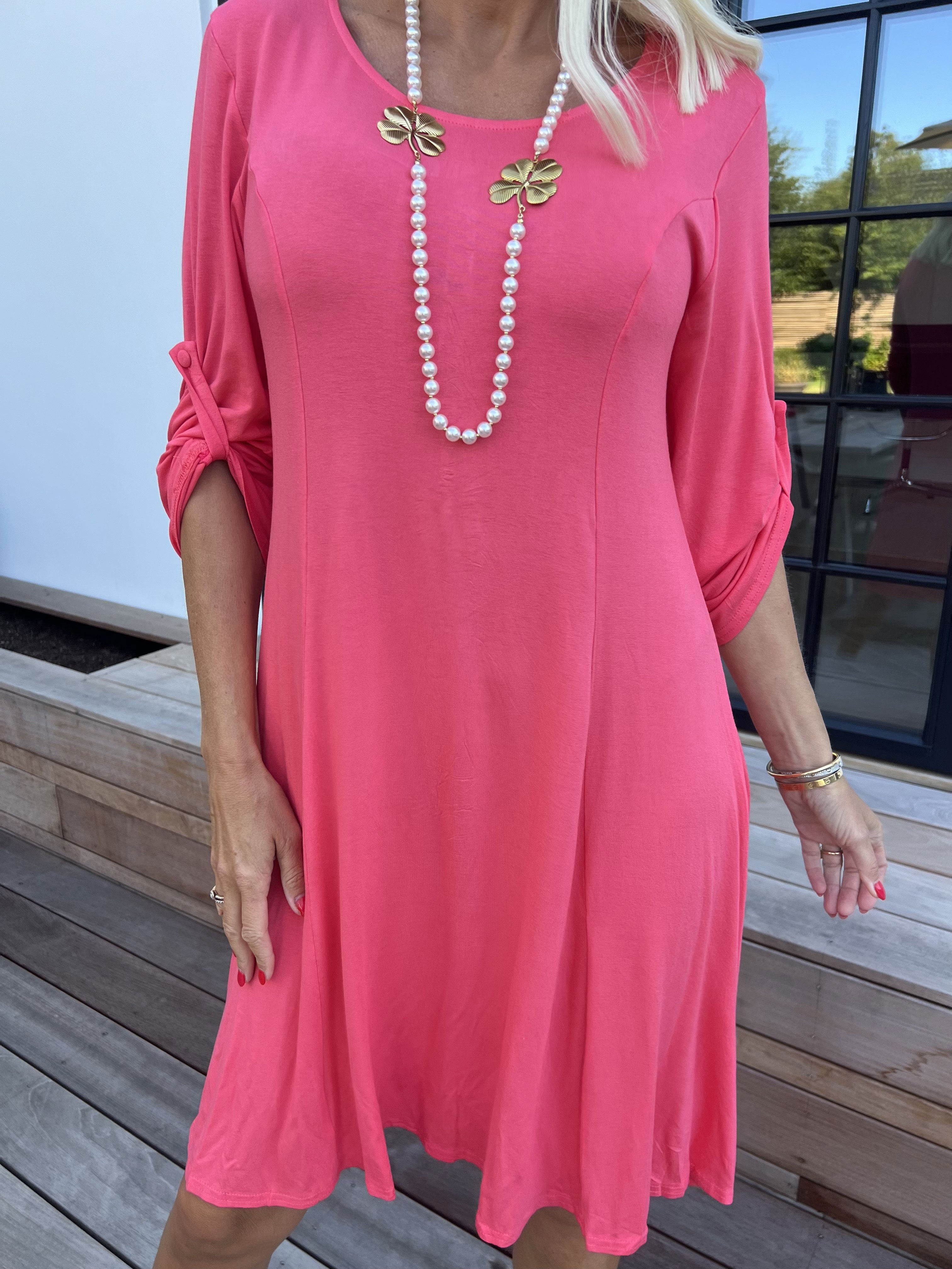 Marlene Plain - Ensfarvet kjole i viskose med a-facon