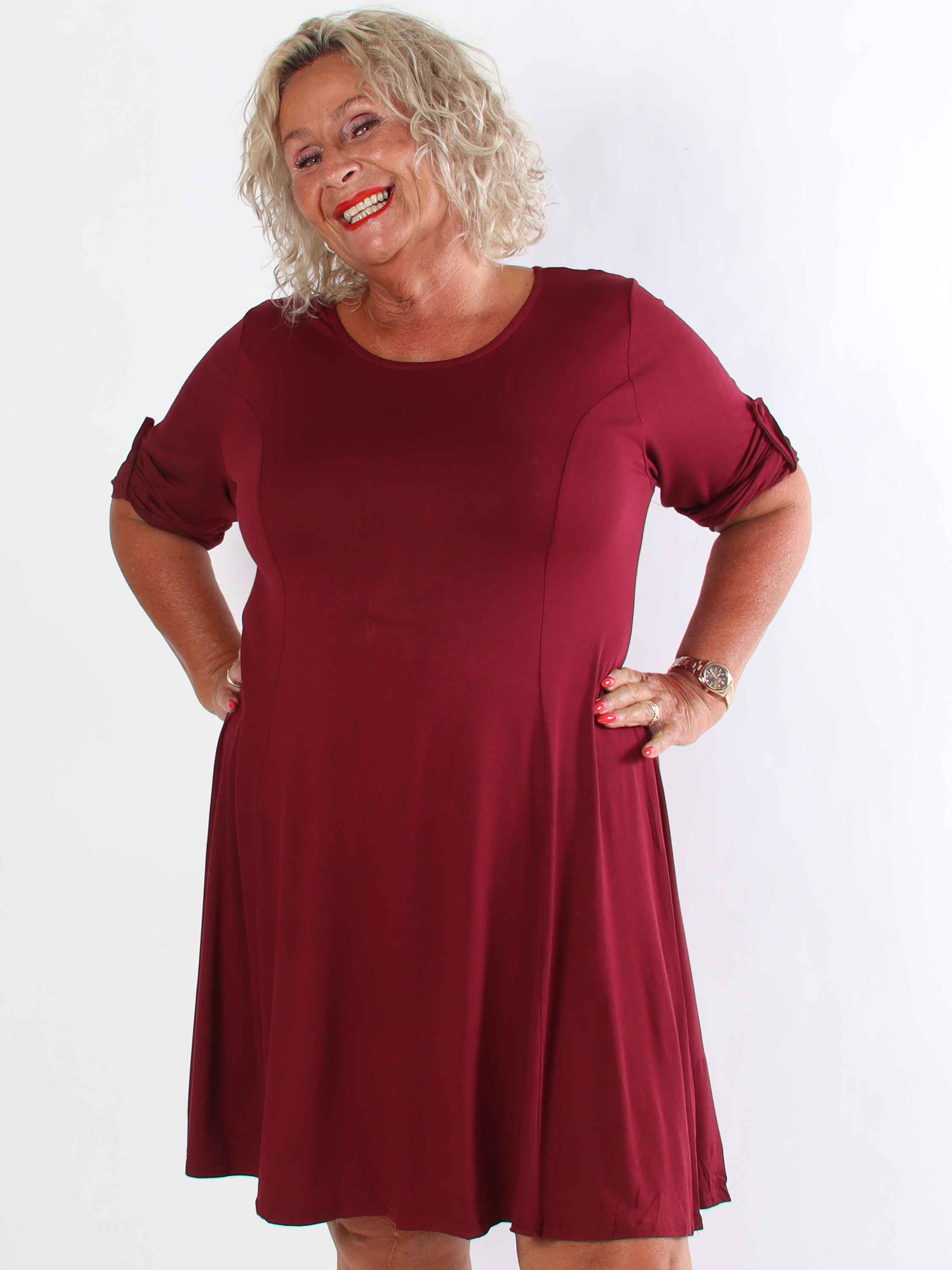 Marlene Plain - Ensfarvet kjole i viskose med a-facon