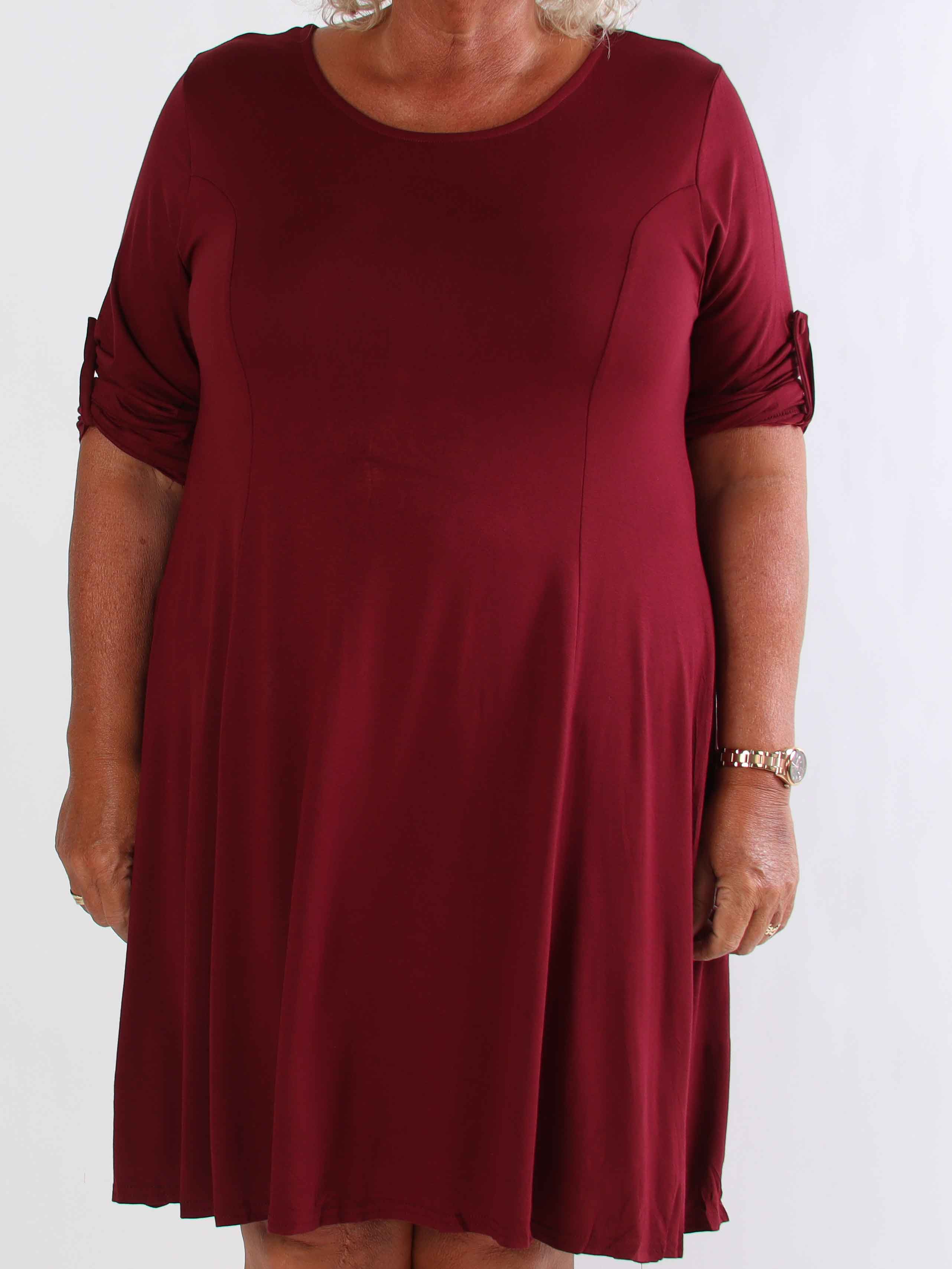 Marlene Plain - Ensfarvet kjole i viskose med a-facon