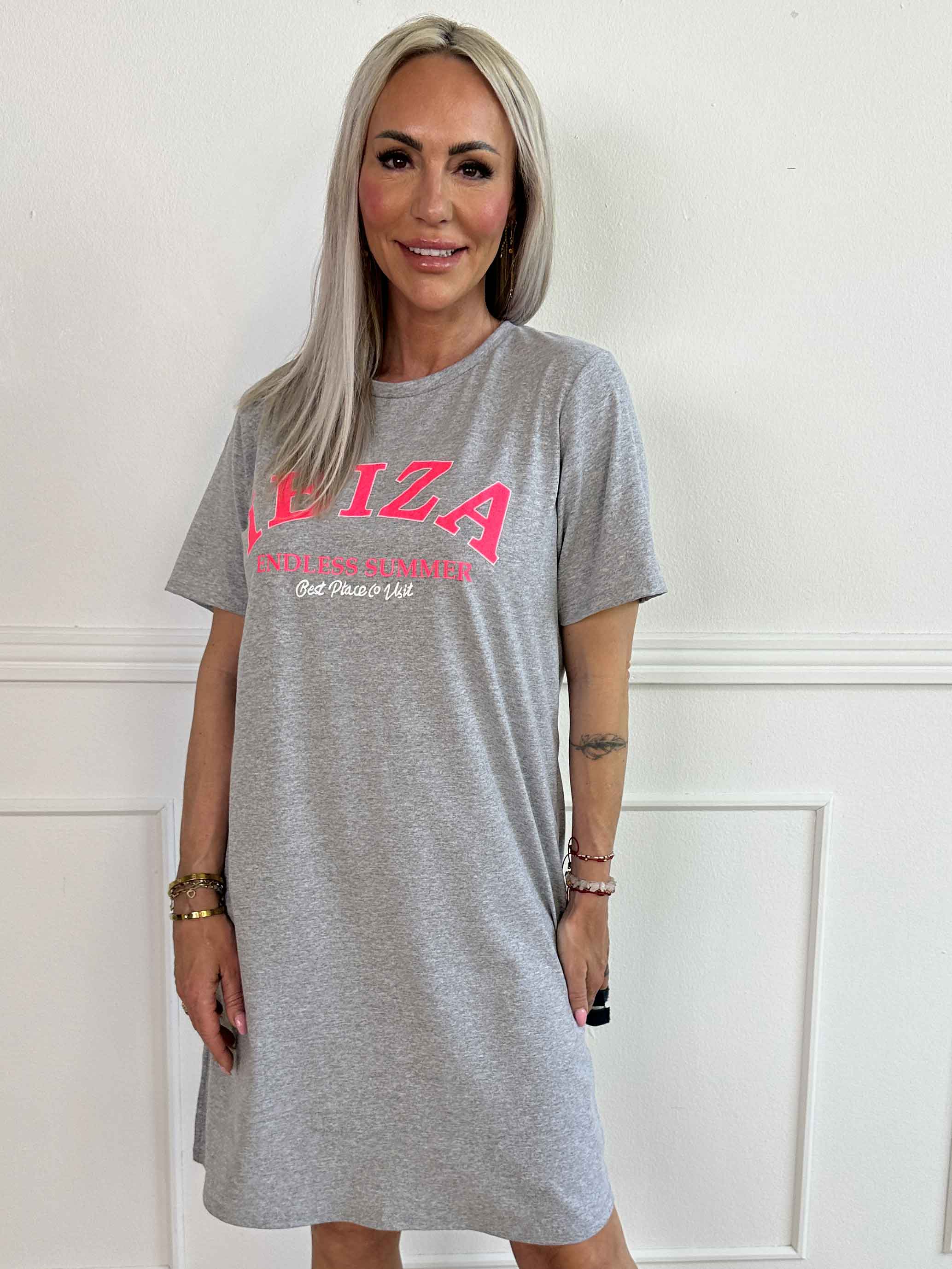 Matilda - T-shirt kjole i bomuld med Ibiza stående