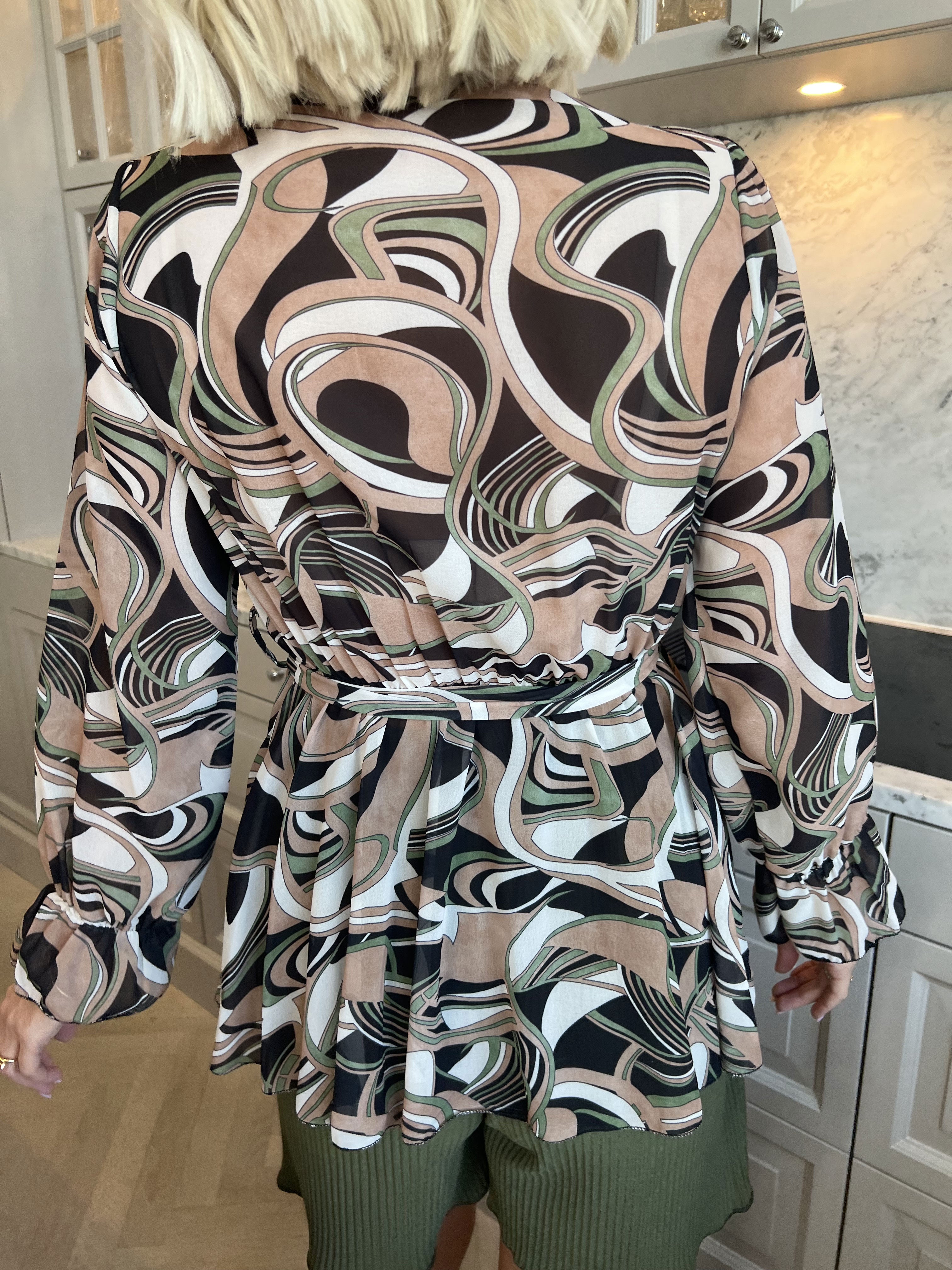 Matti - Sød bluse med bindebånd